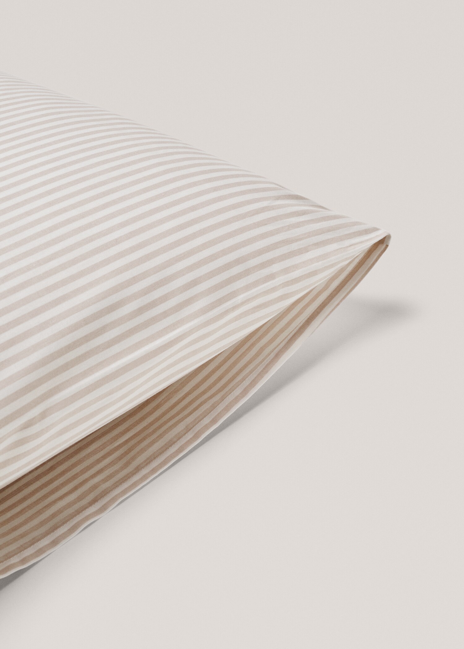 Striped print cushion cover 60x60cm (Pack of 2) - Details of the article 3