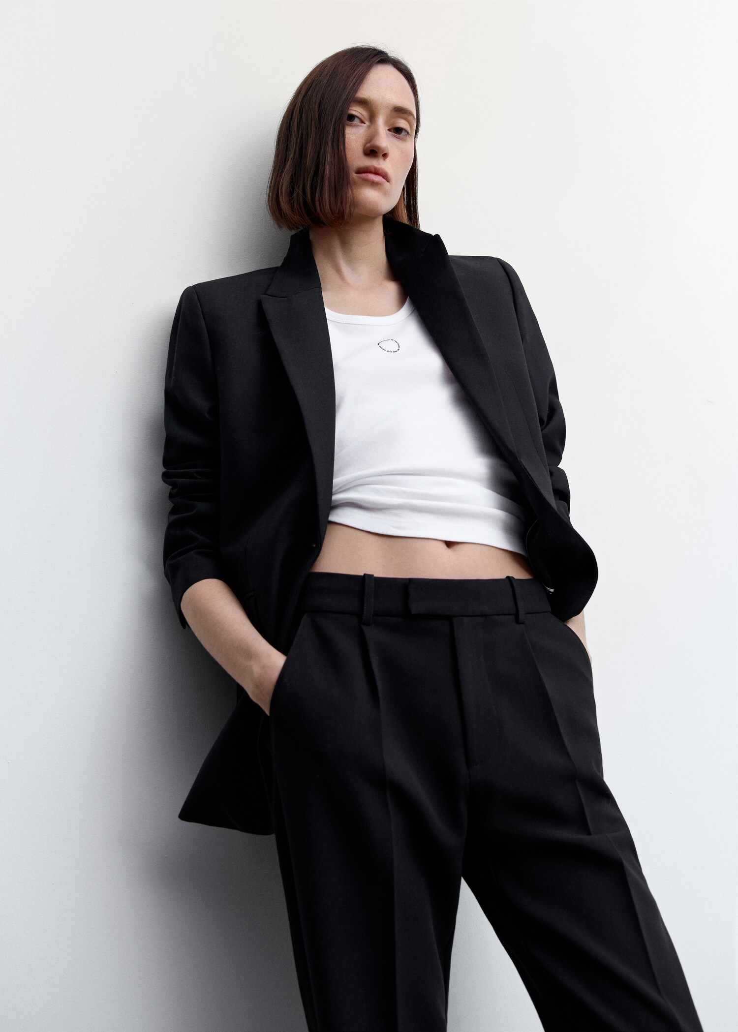 Straight-fit pleated trousers - Details of the article 2