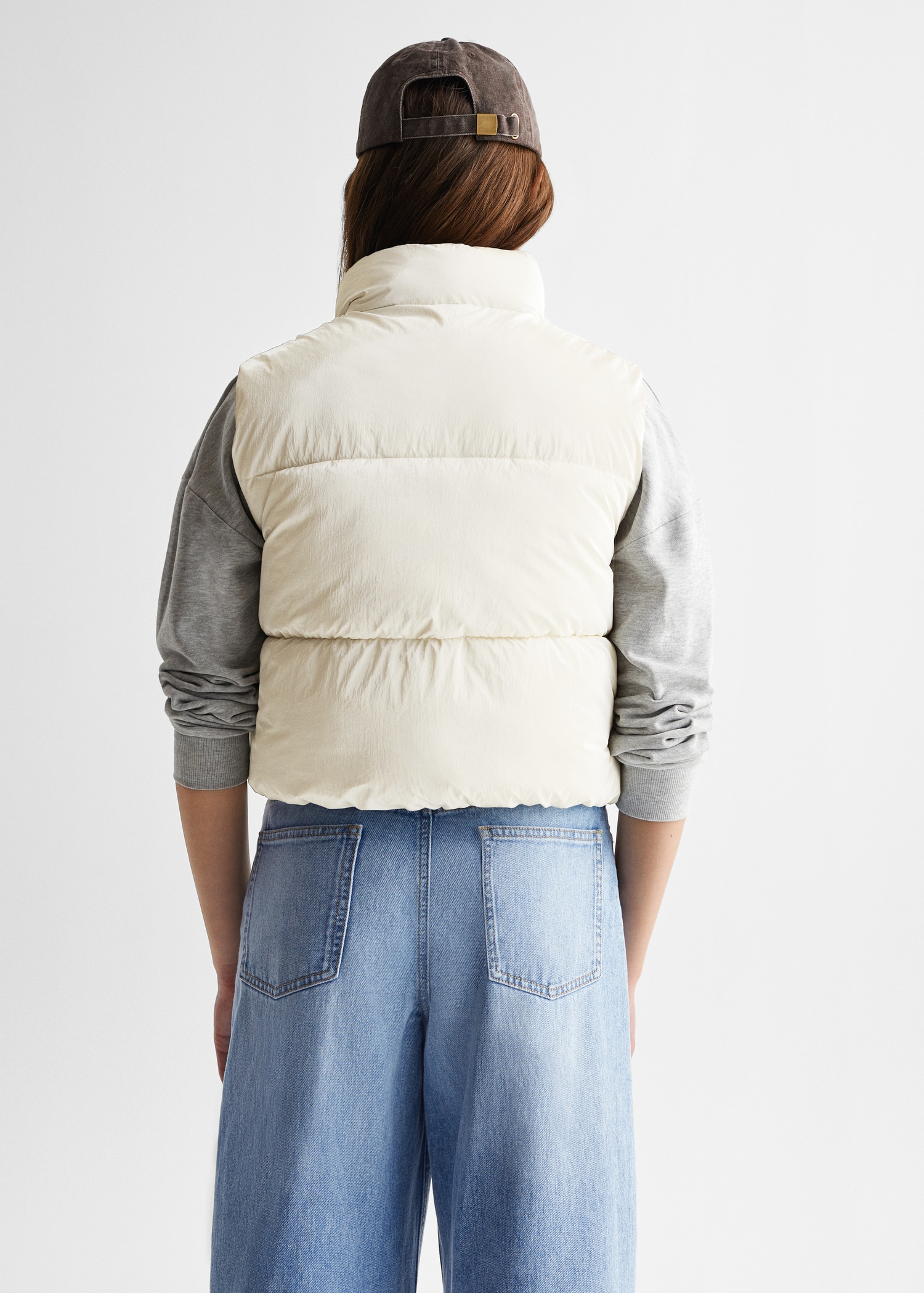 Shiny quilted gilet - Reverse of the article