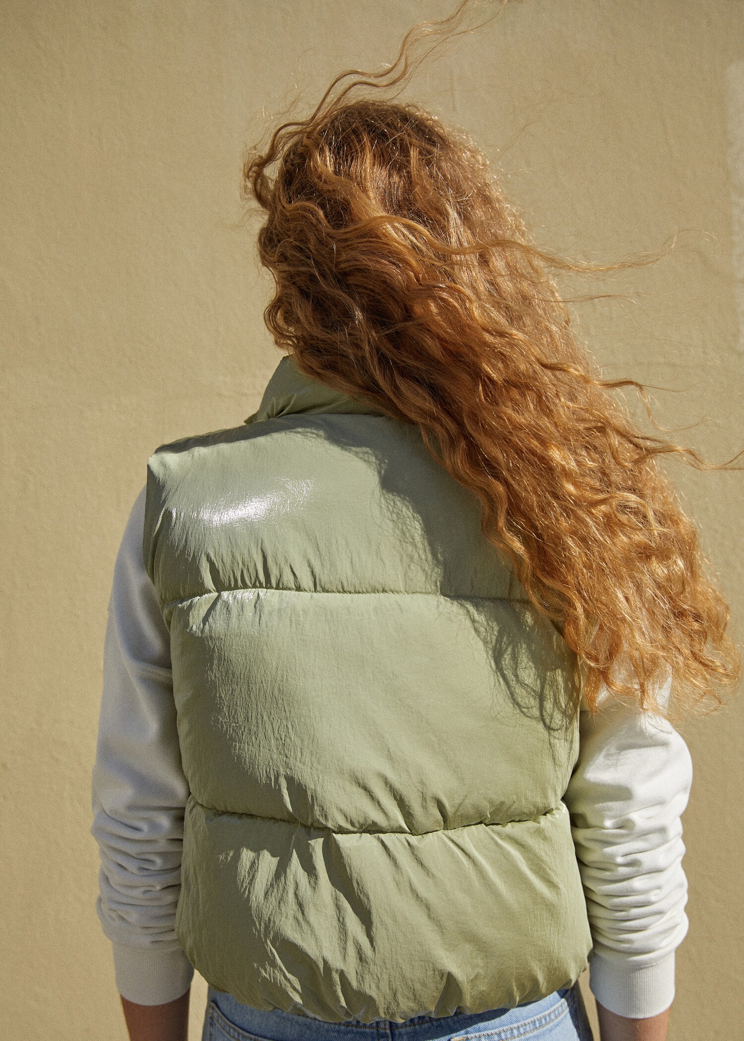 Shiny quilted gilet - Details of the article 5