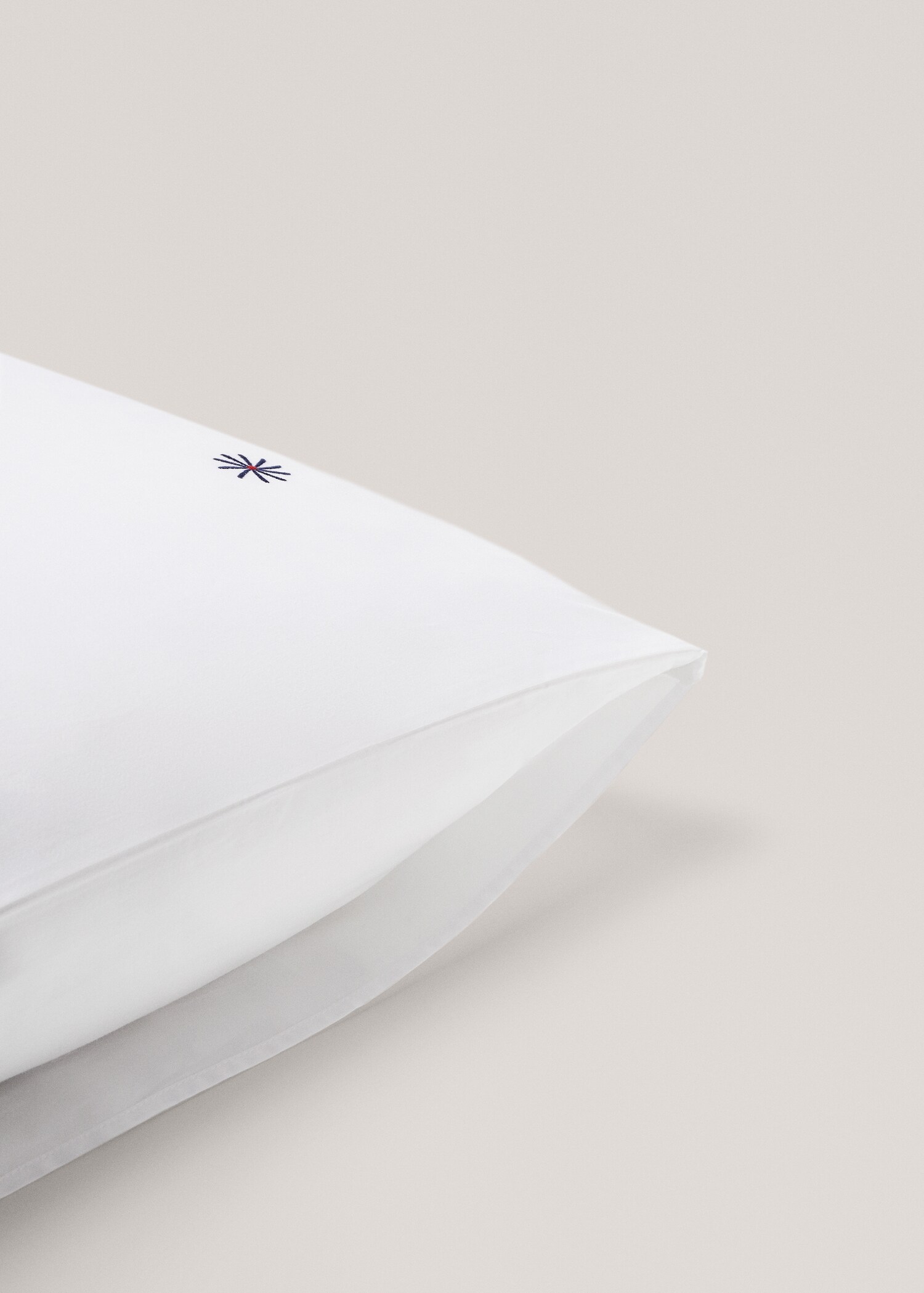 Embroidered pillow case 50x75cm (Pack of 2) - Details of the article 3