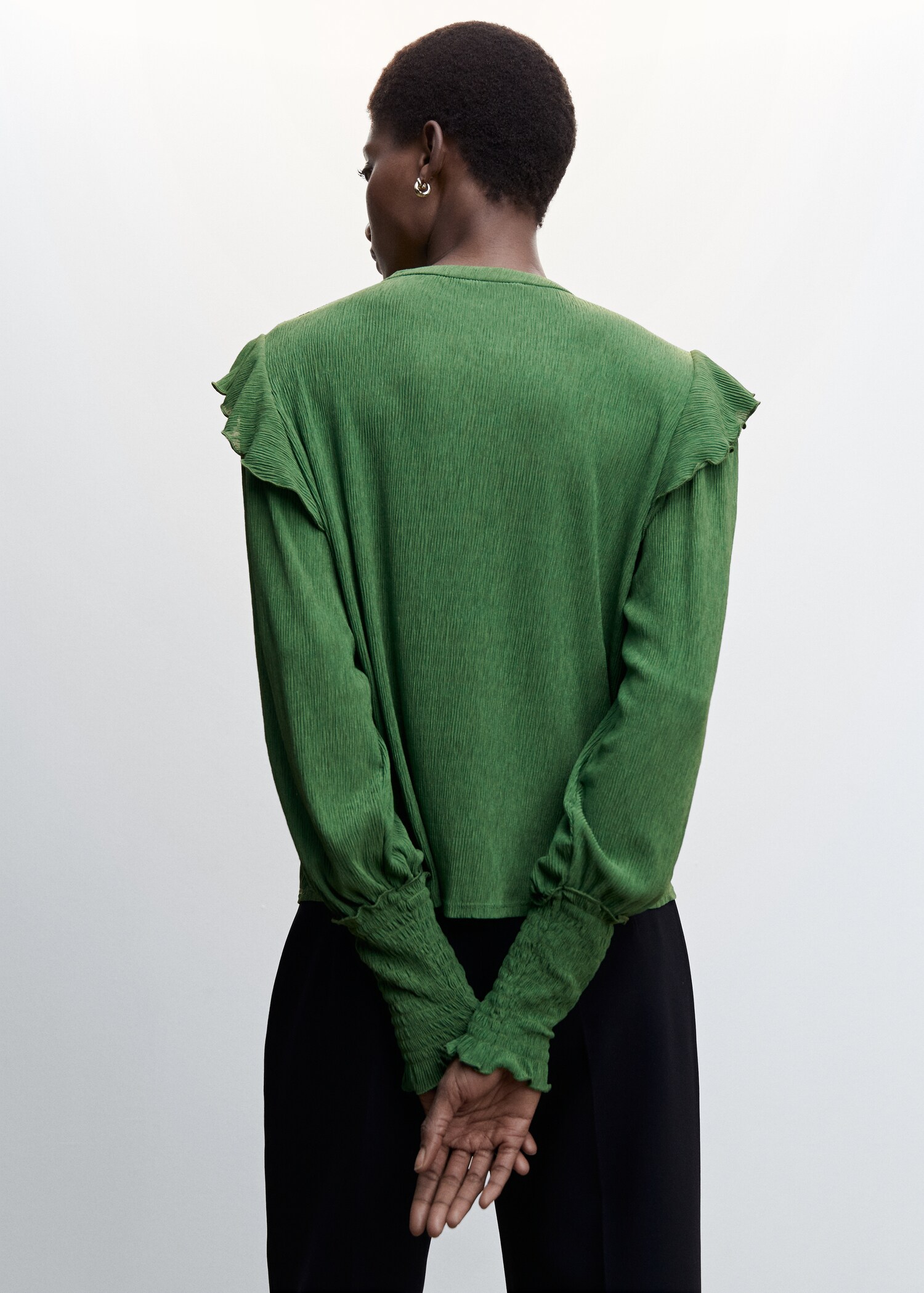 Textured ruffled blouse - Reverse of the article