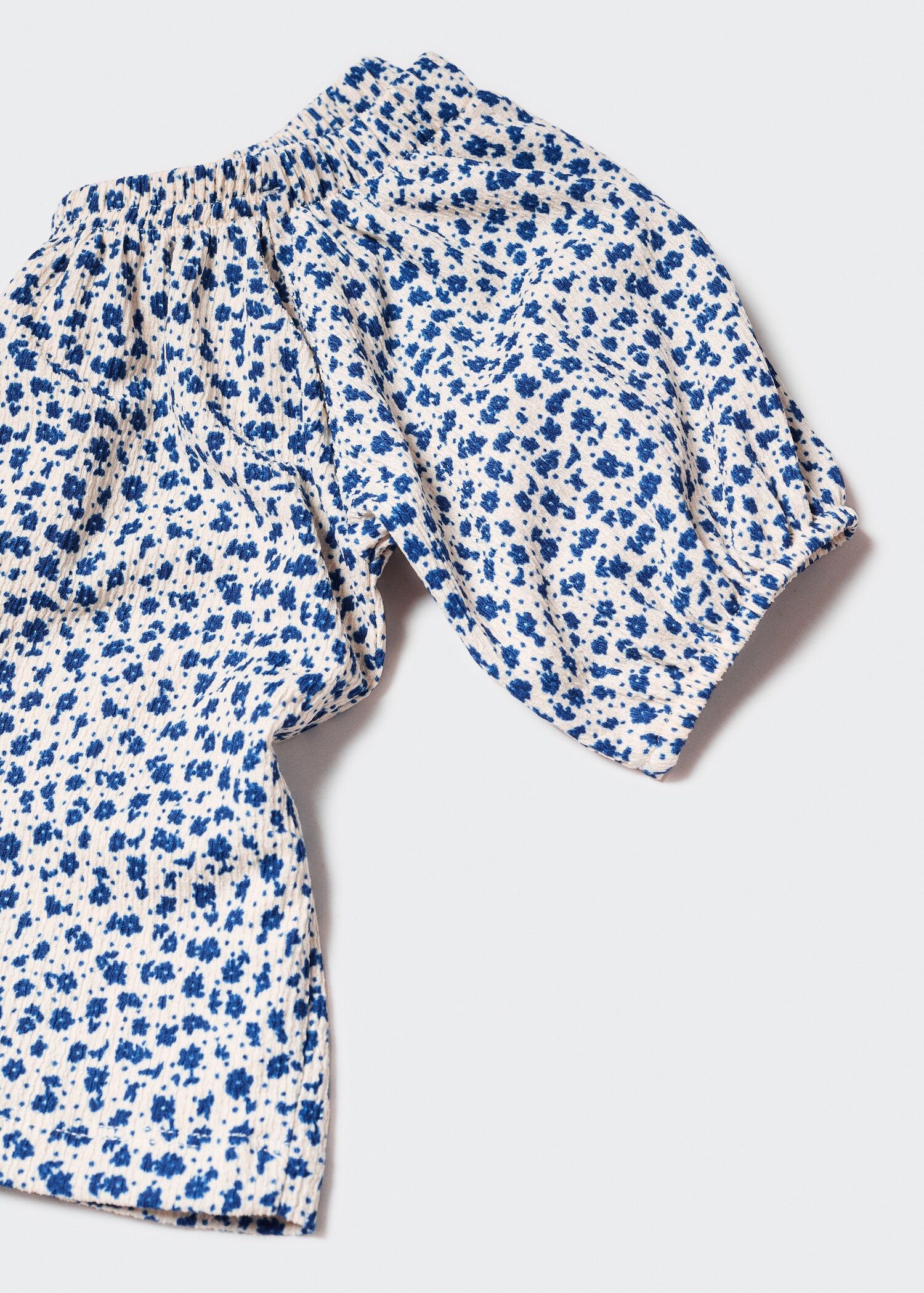 Ruched shoulder t-shirt - Details of the article 8