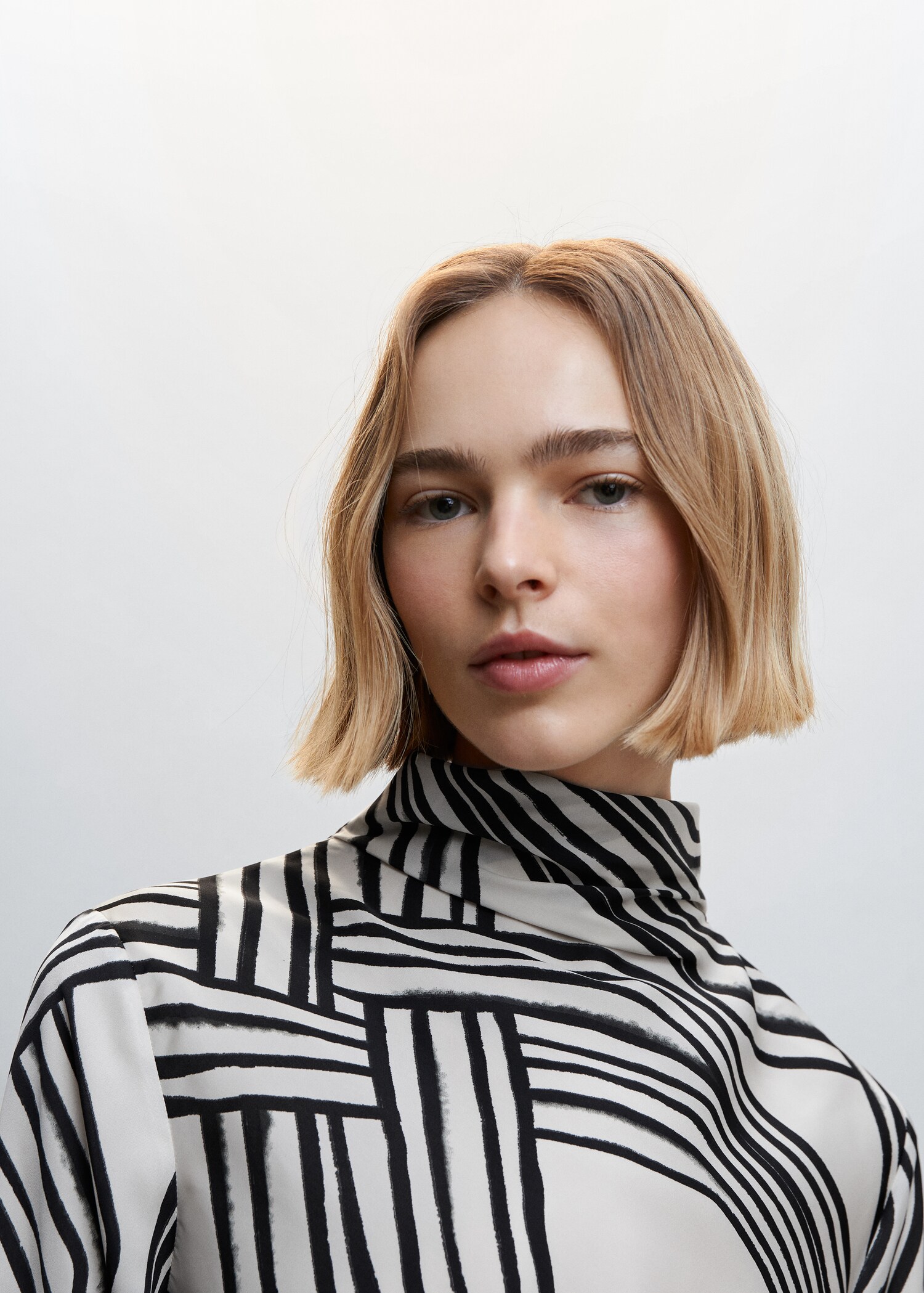 Blouse satinée imprimée - Détail de l'article 1