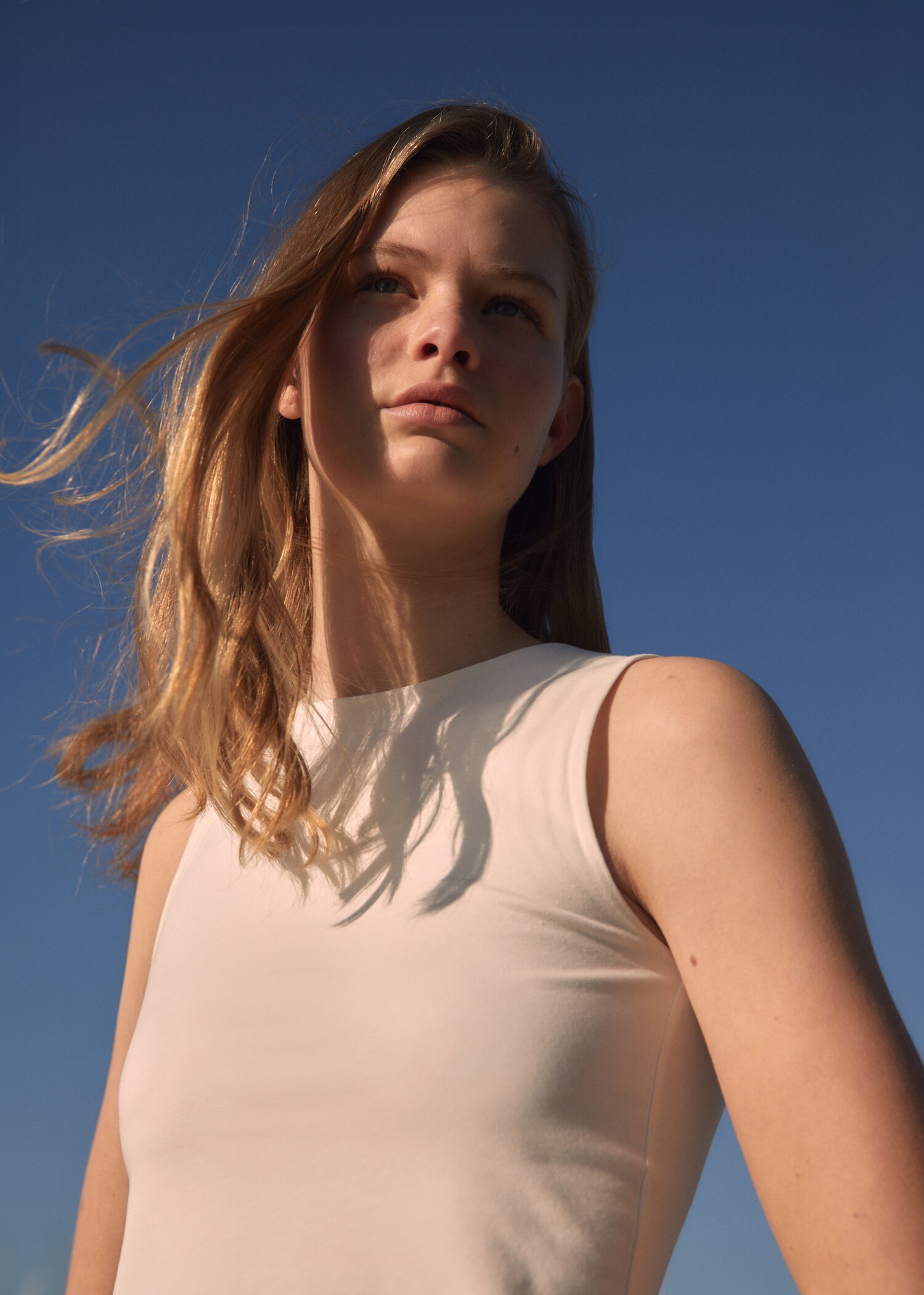 Wide strap t-shirt - Details of the article 5