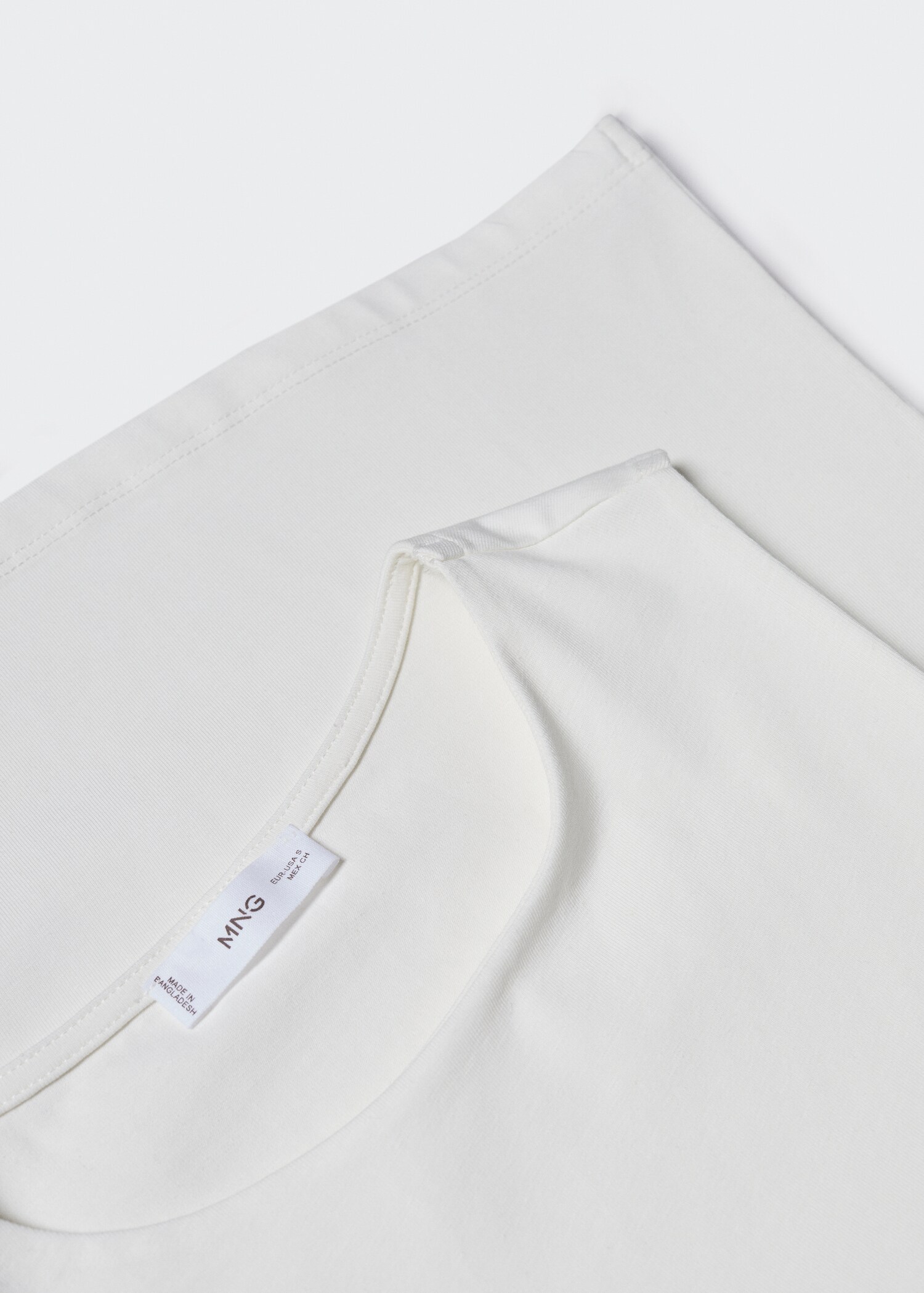 Wide strap t-shirt - Details of the article 8