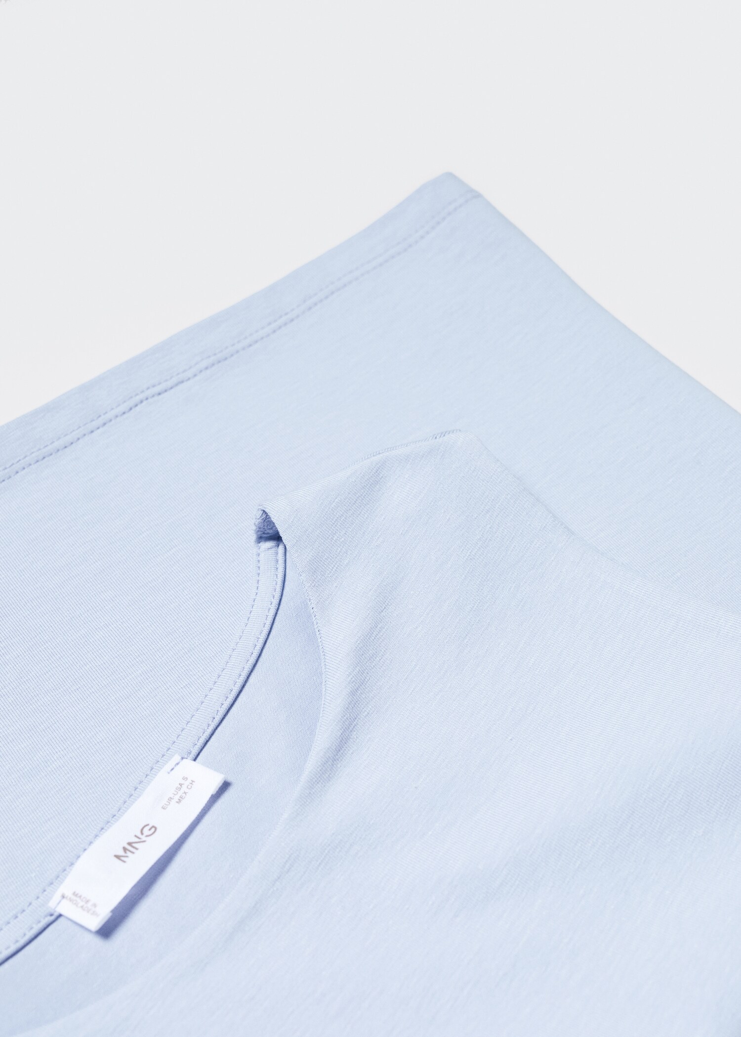 Wide strap t-shirt - Details of the article 8