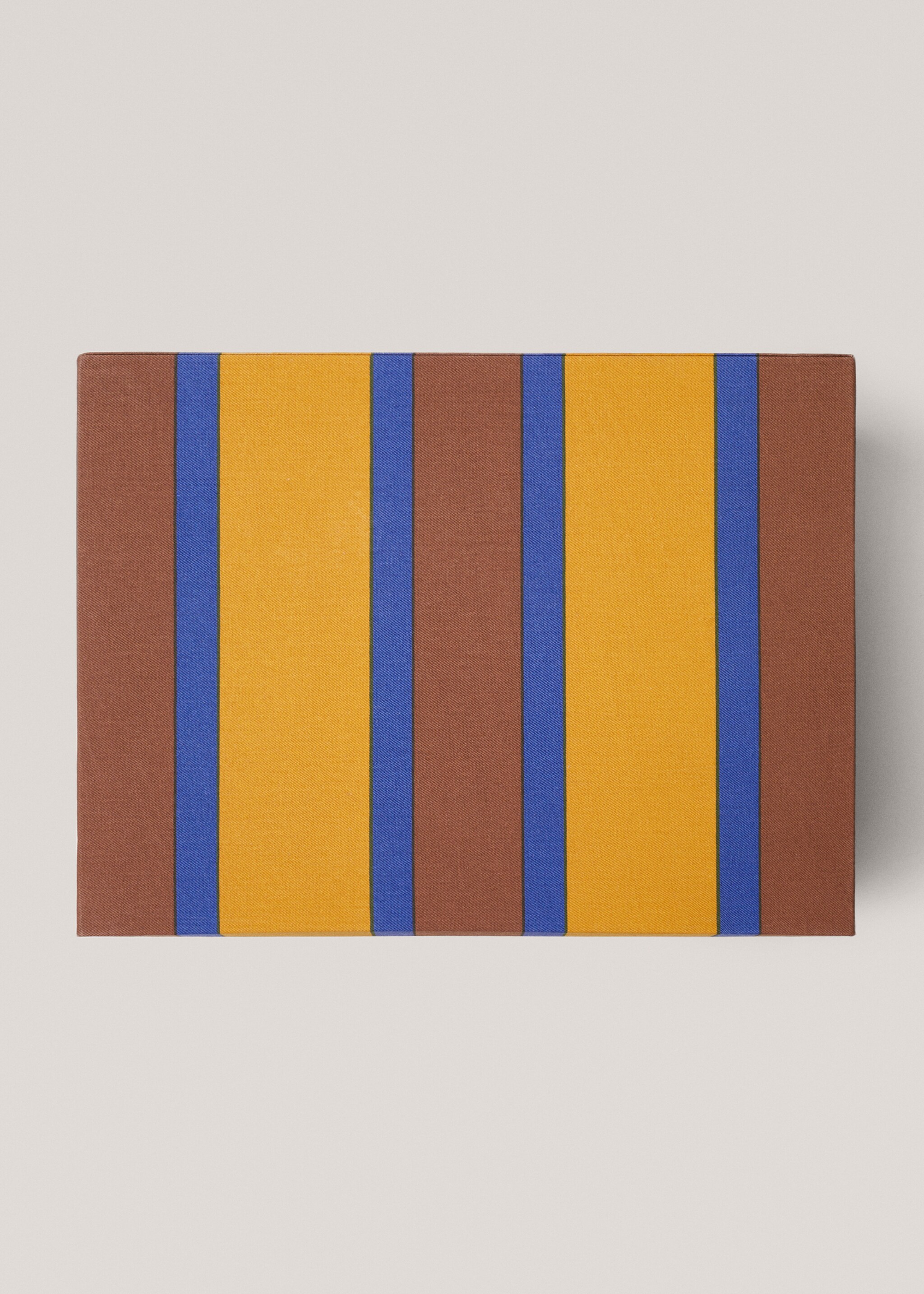 Gestreifte Stoff-Box 36 x 27 cm - Detail des Artikels 3, Okker. Ref: 47024398-00.