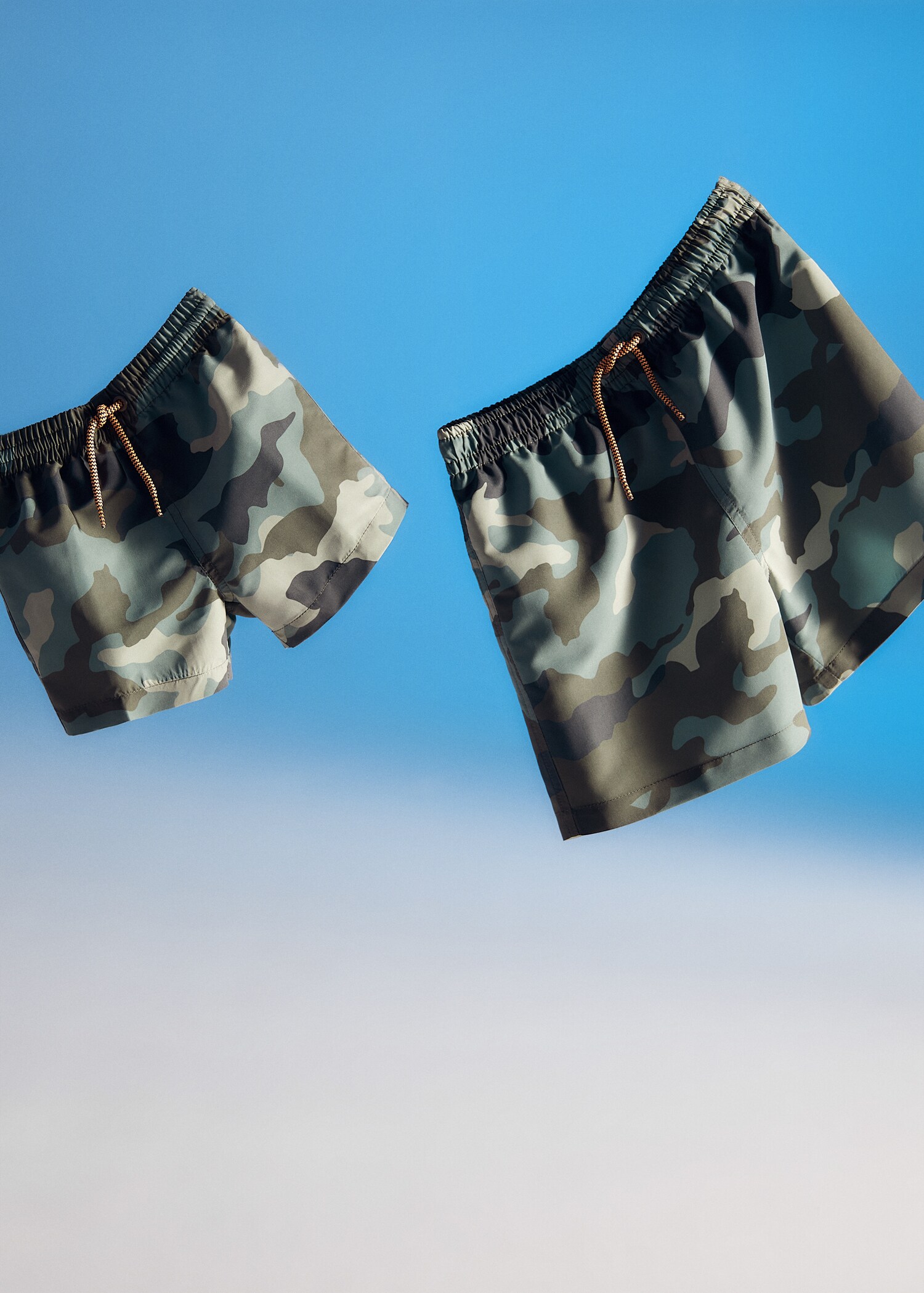 Costume stampa militare - Dettaglio dell'articolo 5