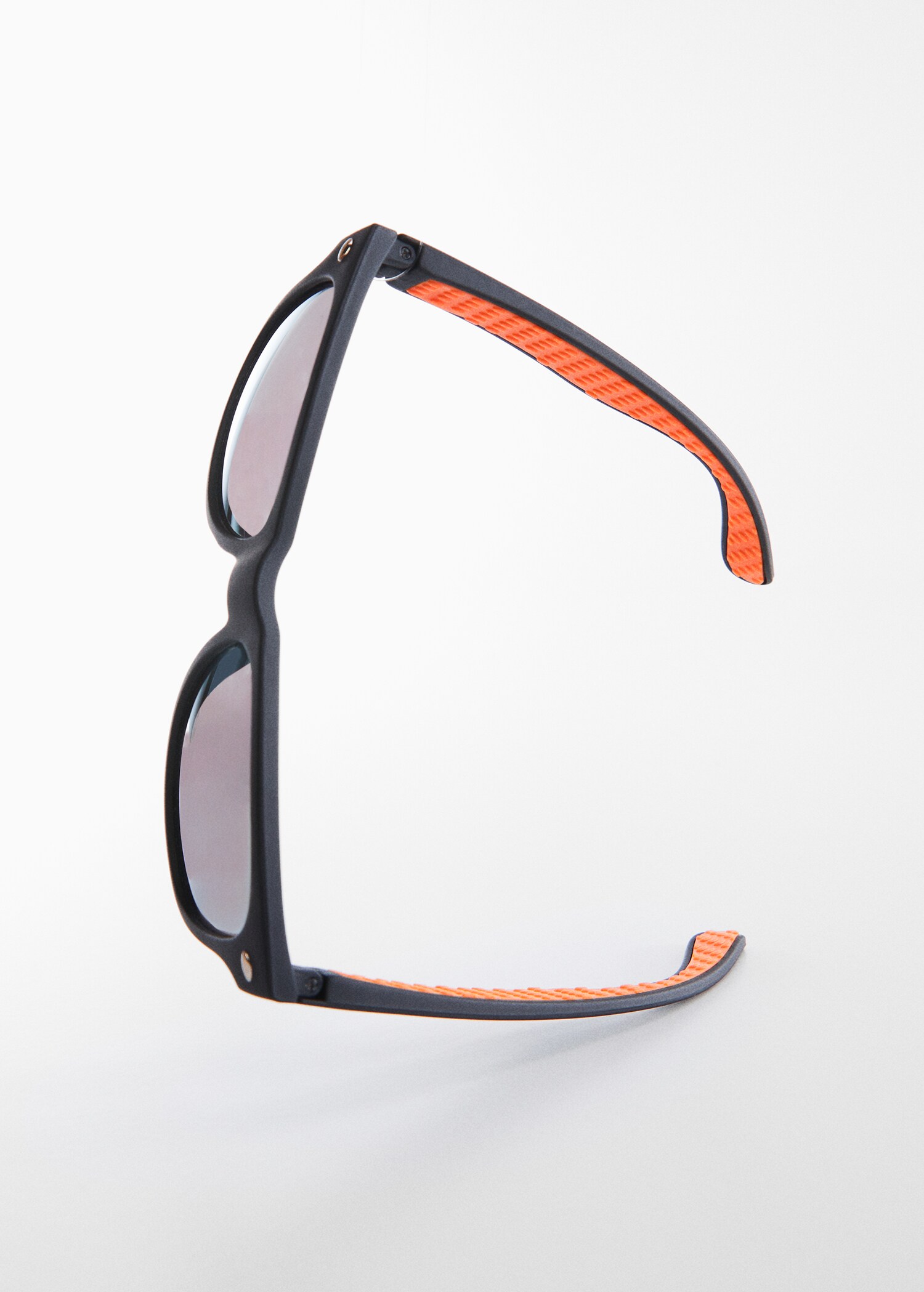 Resin frame sunglasses - Details of the article 5