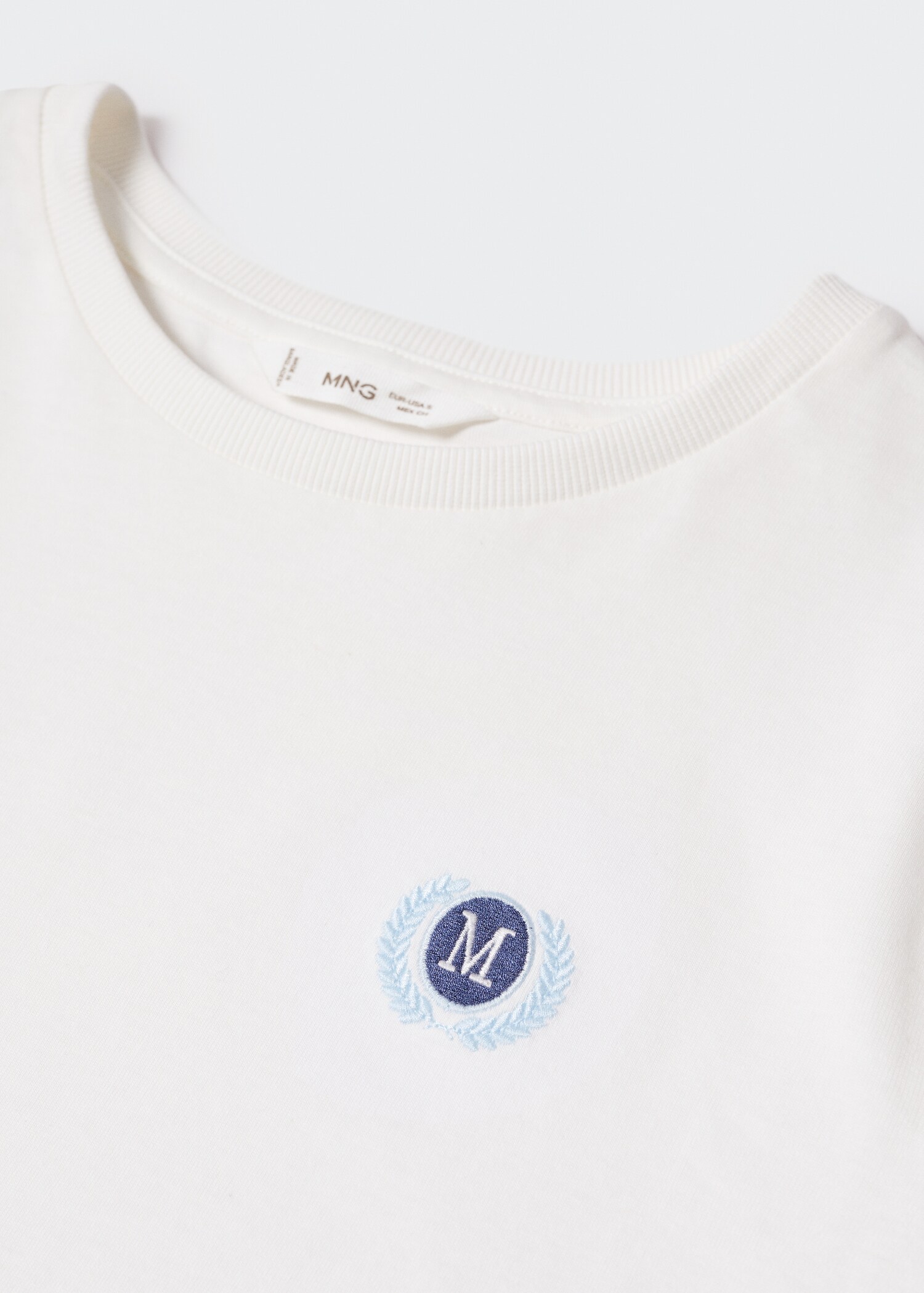 Embroidered shield t-shirt - Details of the article 8