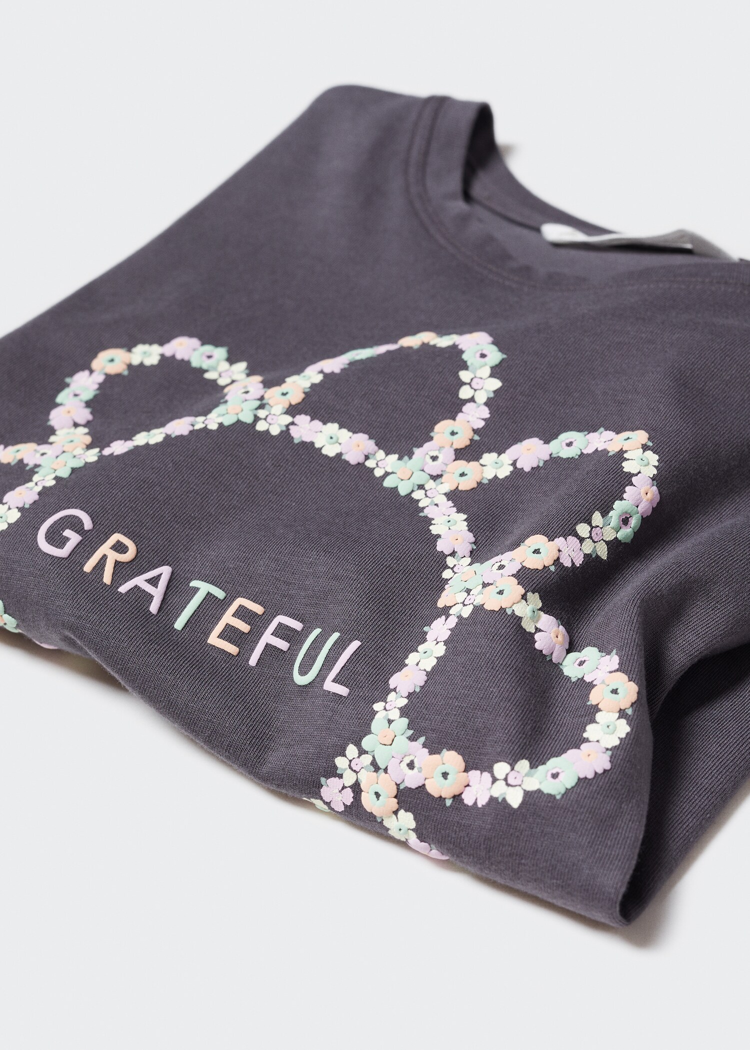 Embossed flowers t-shirt - Details of the article 8