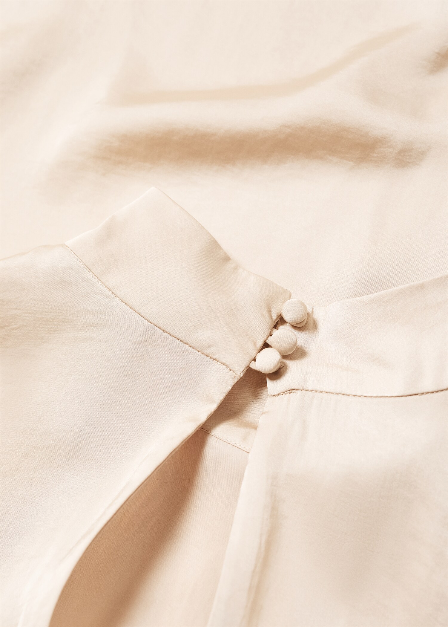 High collar satin blouse - Details of the article 8