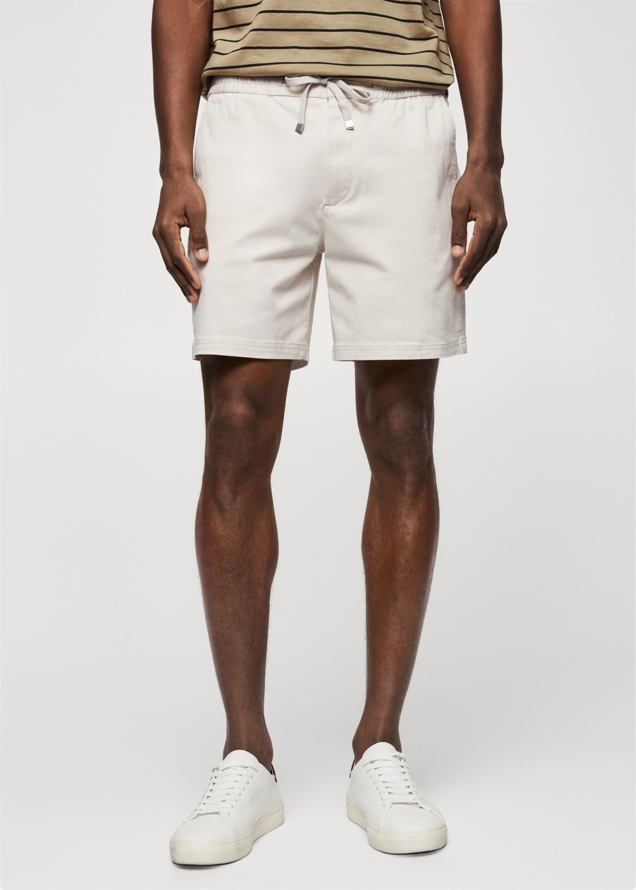Cotton shorts with drawstring - Medium plane