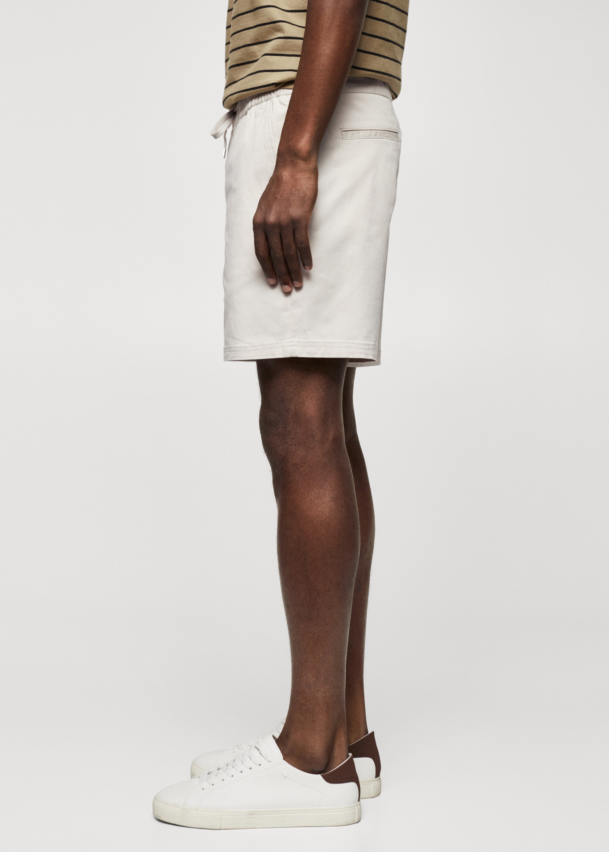 Cotton shorts with drawstring - Details of the article 4