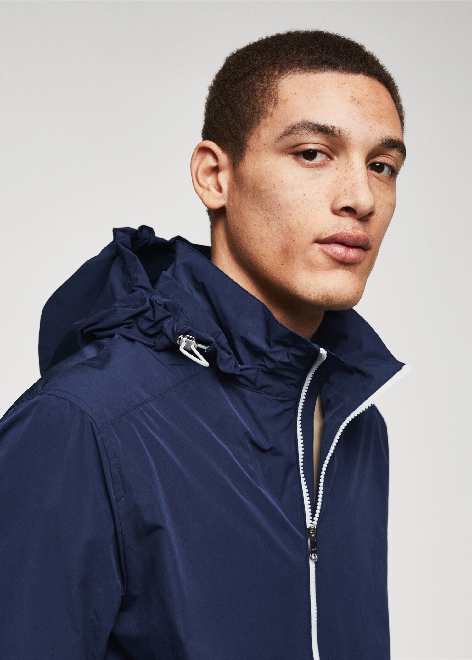 Water-repellent hooded jacket - Details of the article 4