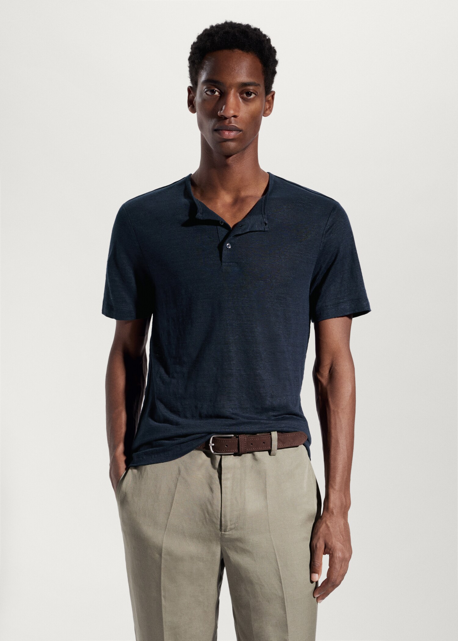 100% linen Henley t-shirt - Medium plane