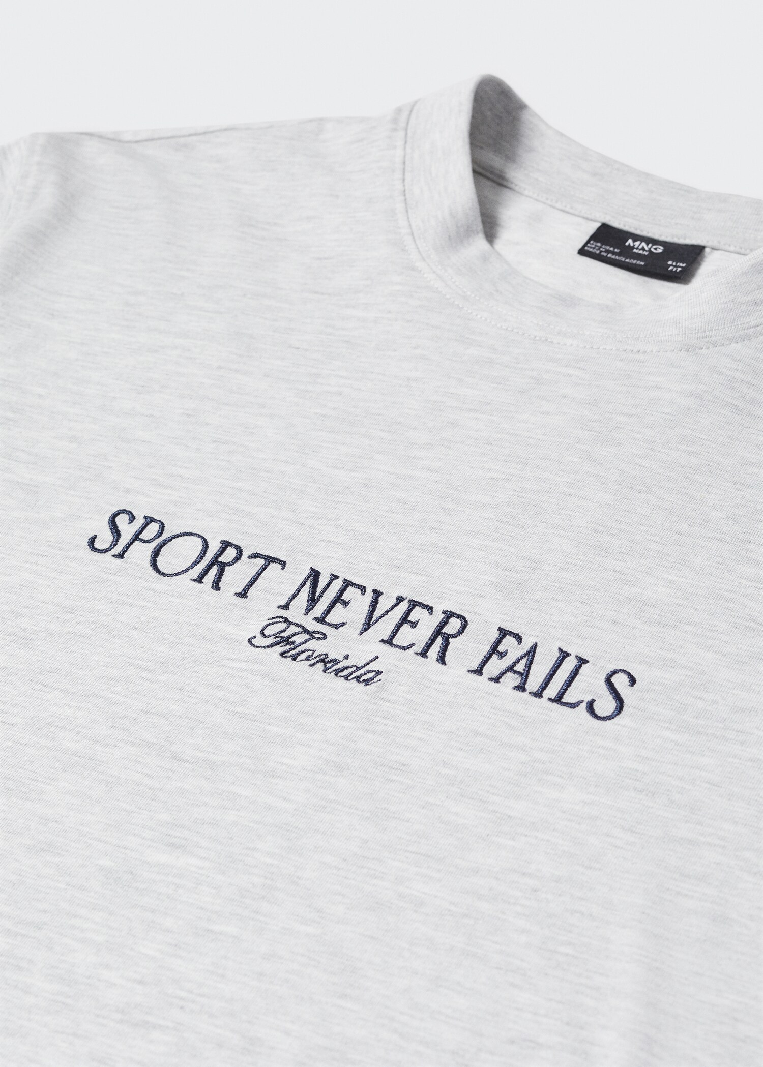 Embroidered cotton message t-shirt - Details of the article 8