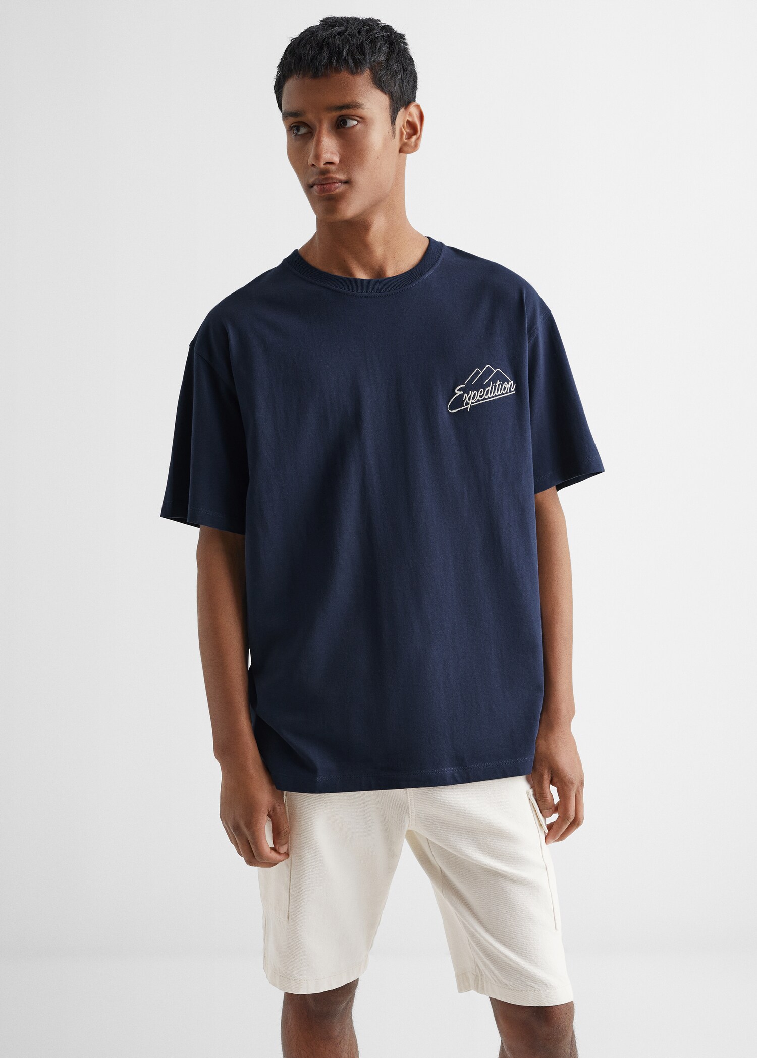 T-Shirt mit Schriftzug - Mittlere Ansicht