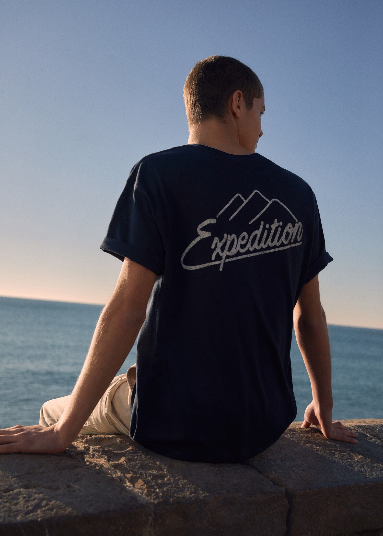 T-Shirt mit Schriftzug - Detail des Artikels 5