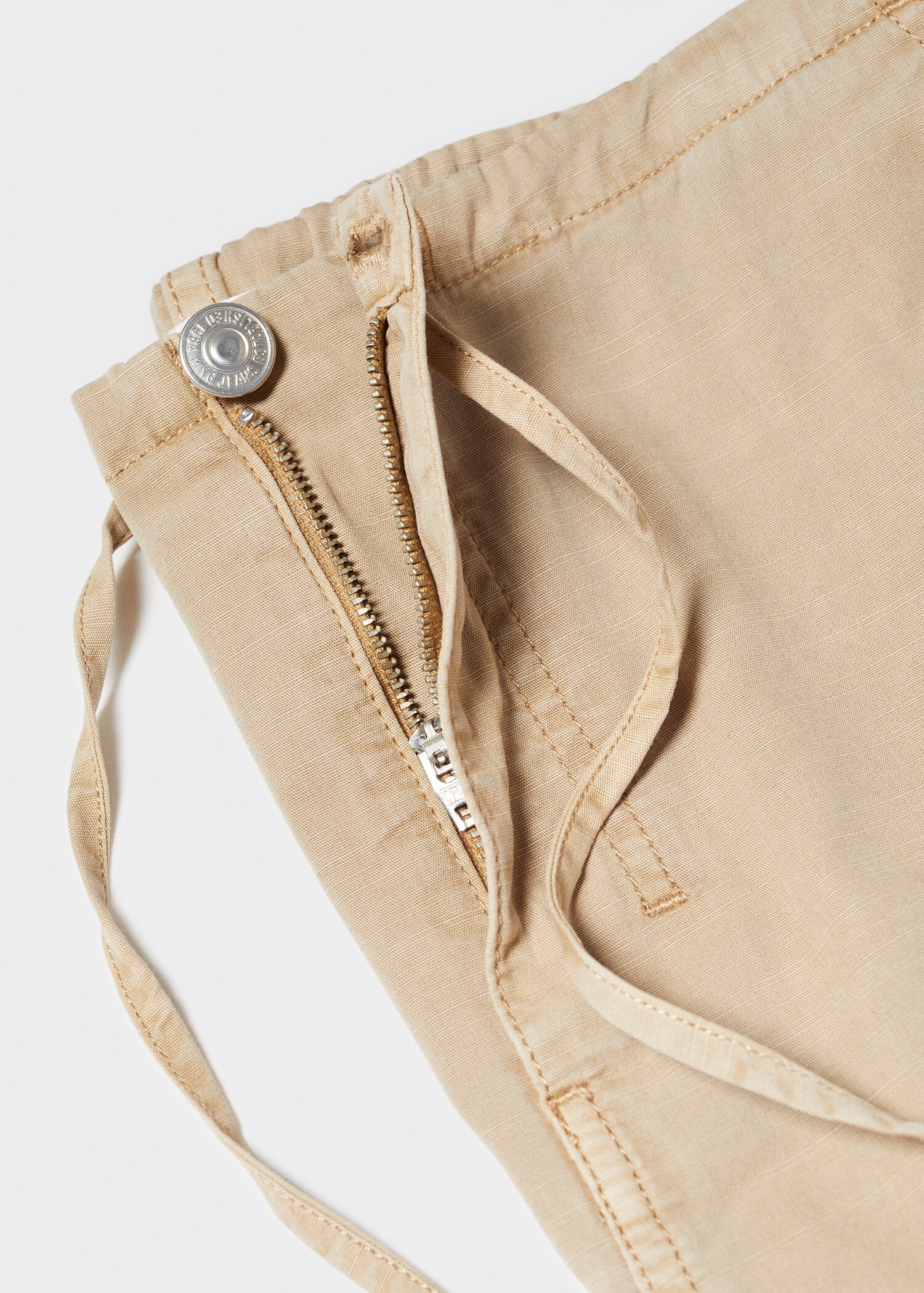 Parachute pants - Details of the article 8