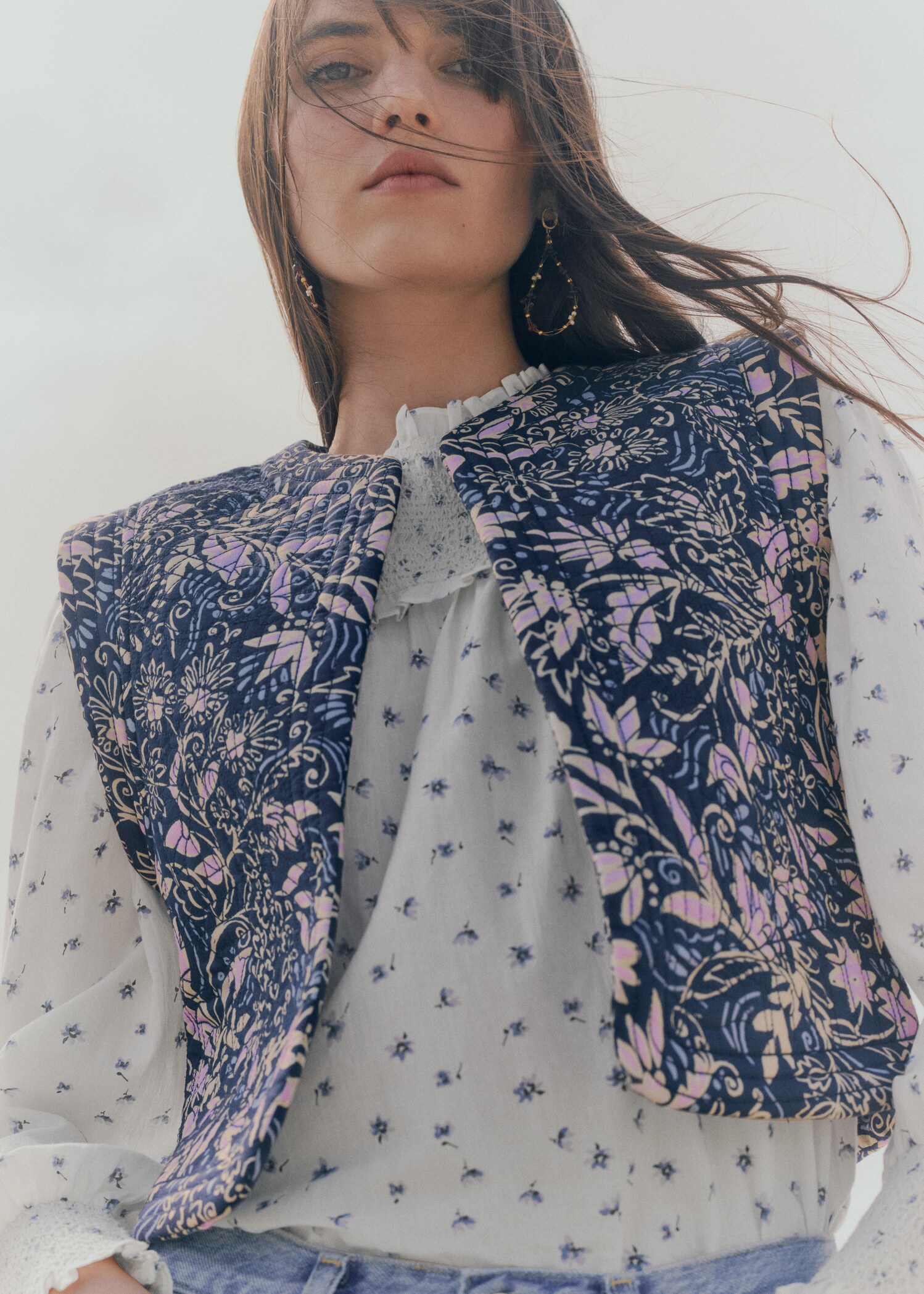 Floral quilted gilet - Details of the article 6