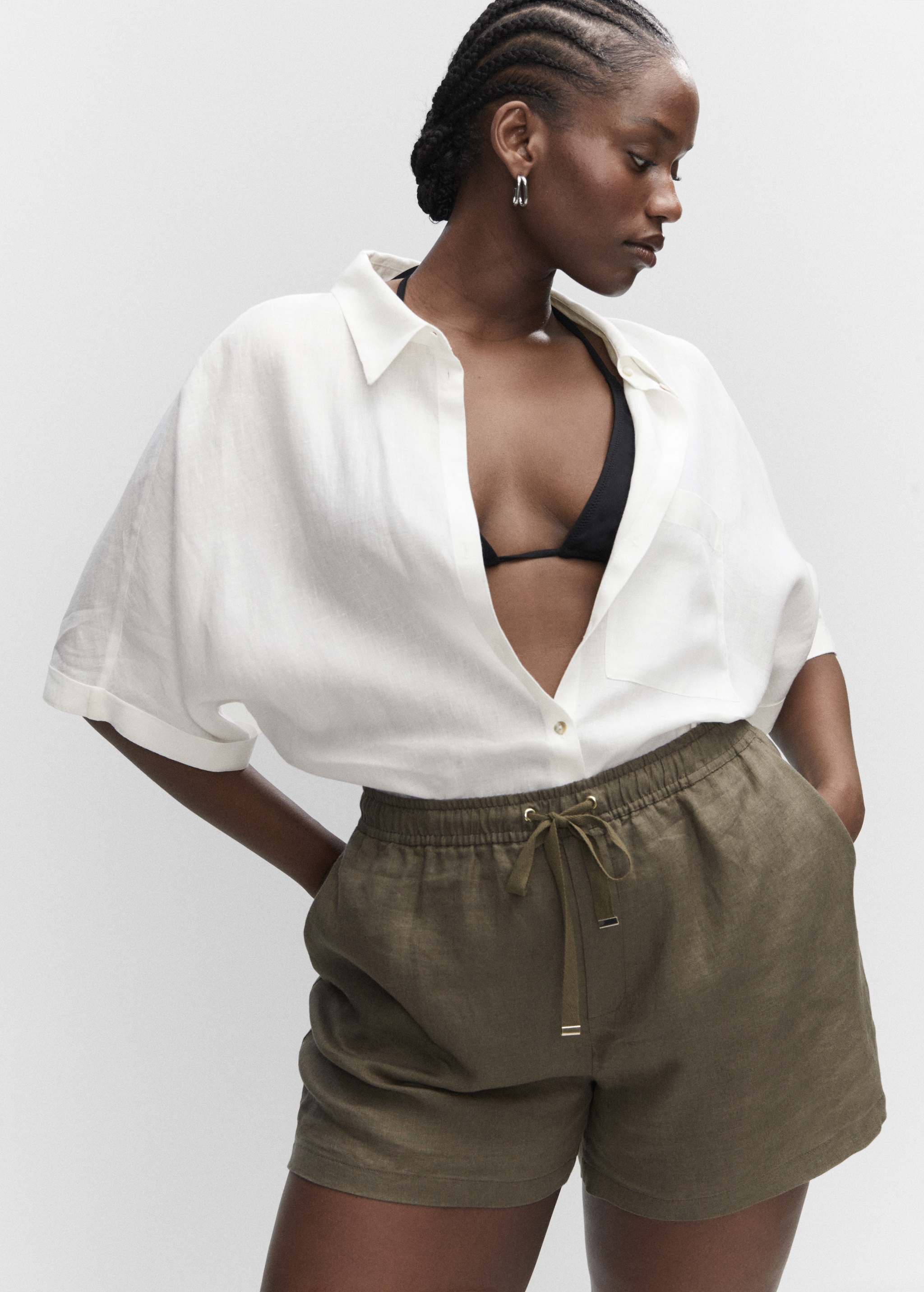 Linen shorts with drawstring - Details of the article 5