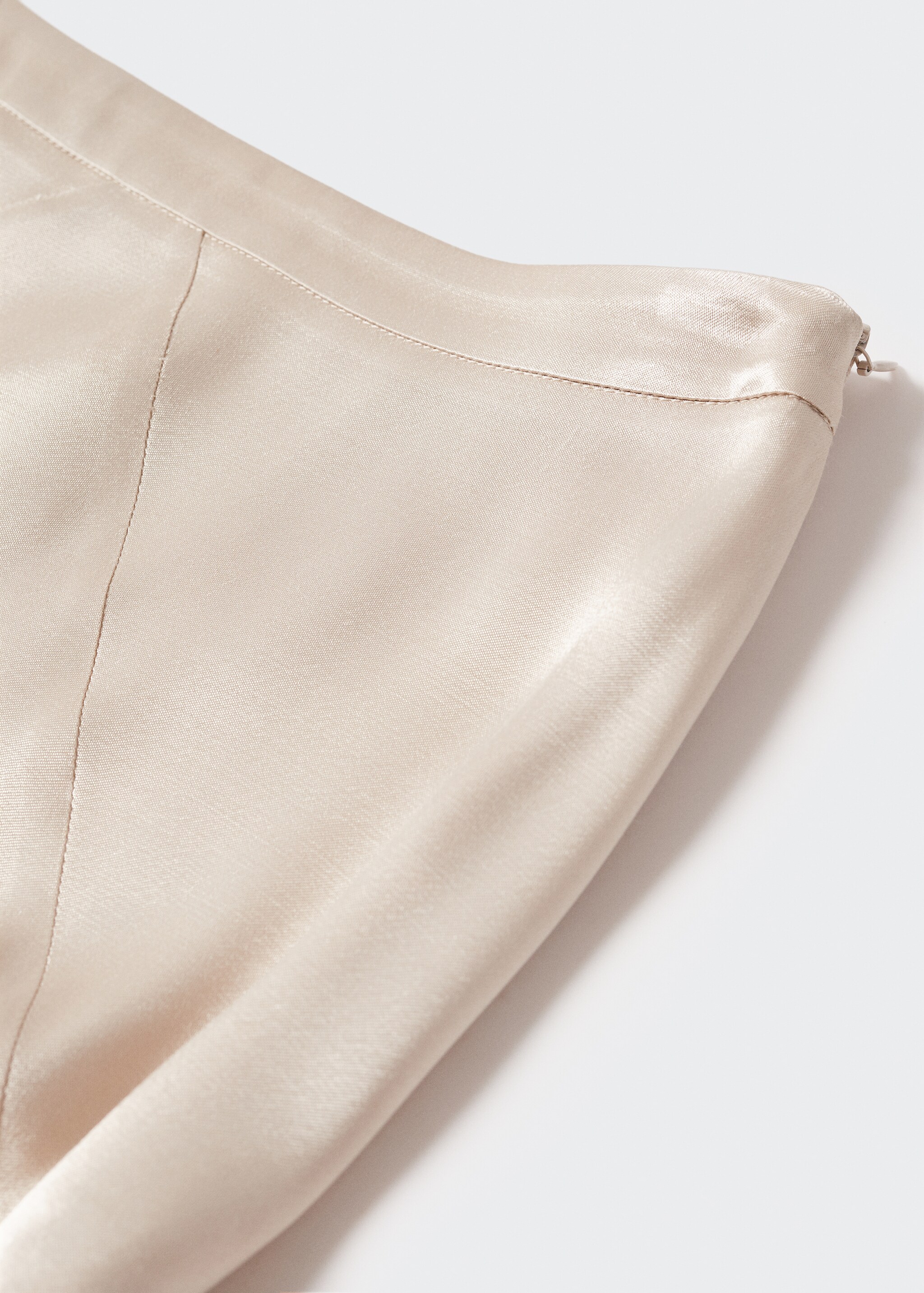 Satin-effect skirt with seams - Details of the article 8