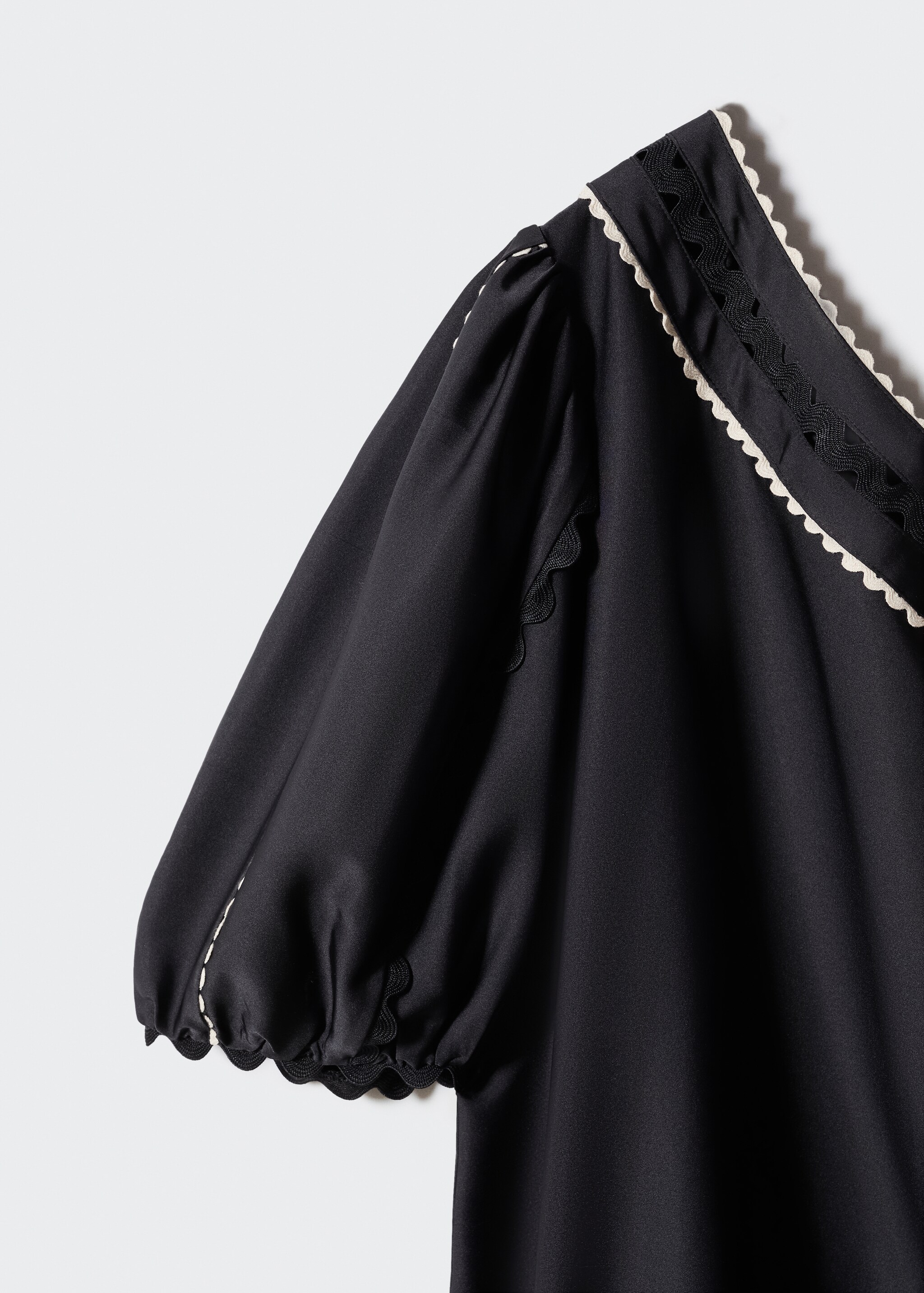 Asymmetrical satin dress - Details of the article 8