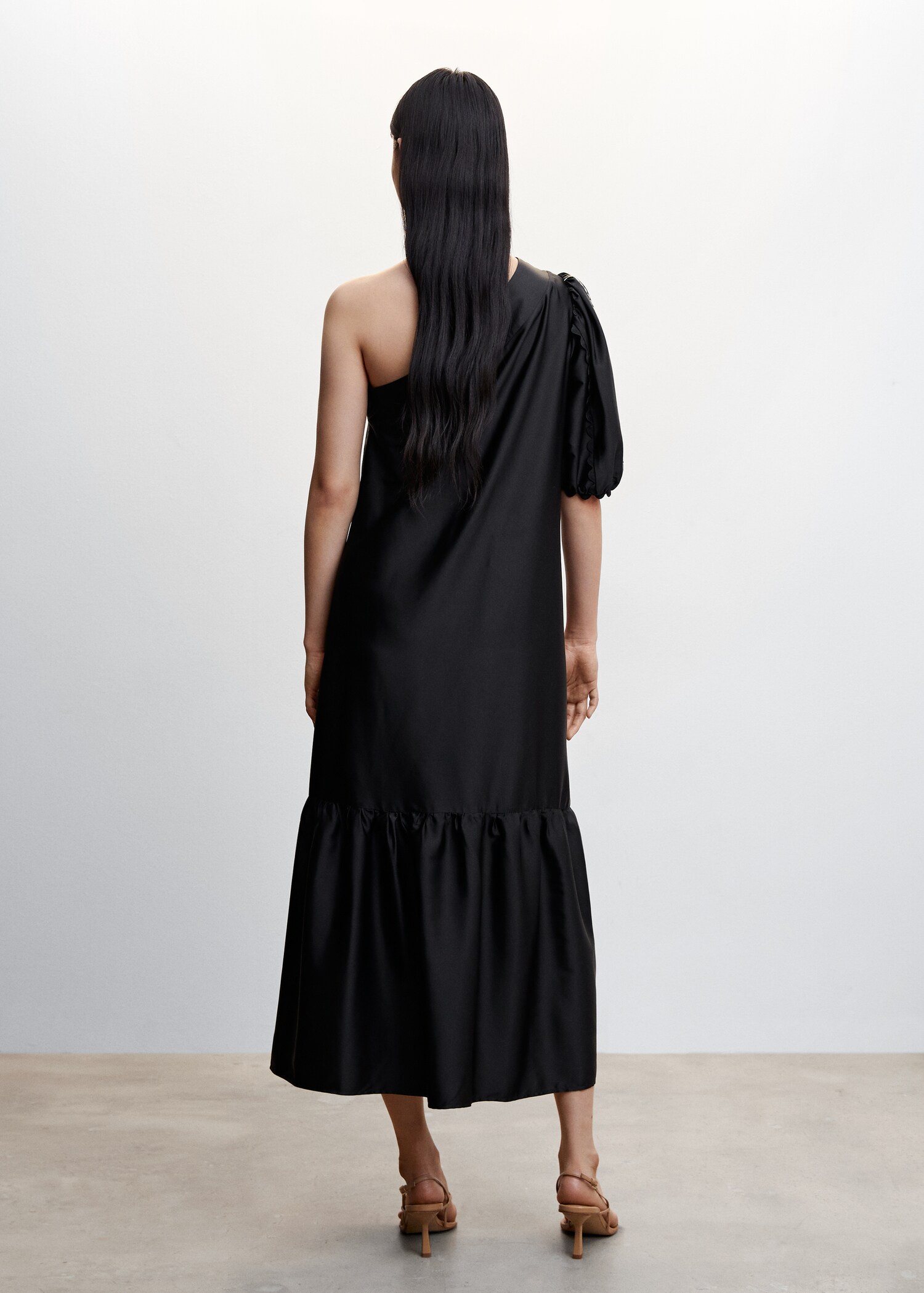 Asymmetrical satin dress - Reverse of the article