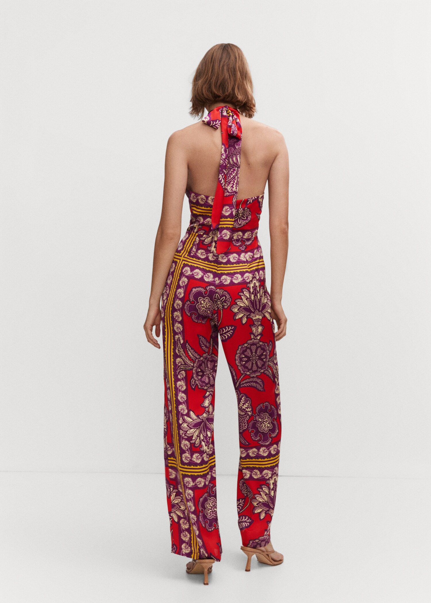 Mono satinado cuello halter - Reverso del artículo
