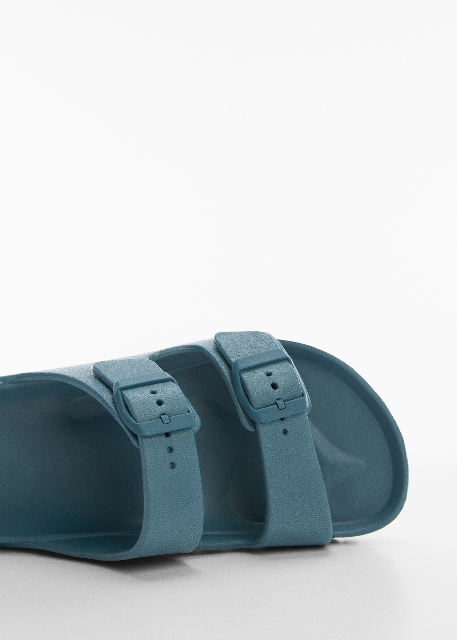 Flip flops buckles - Details of the article 2
