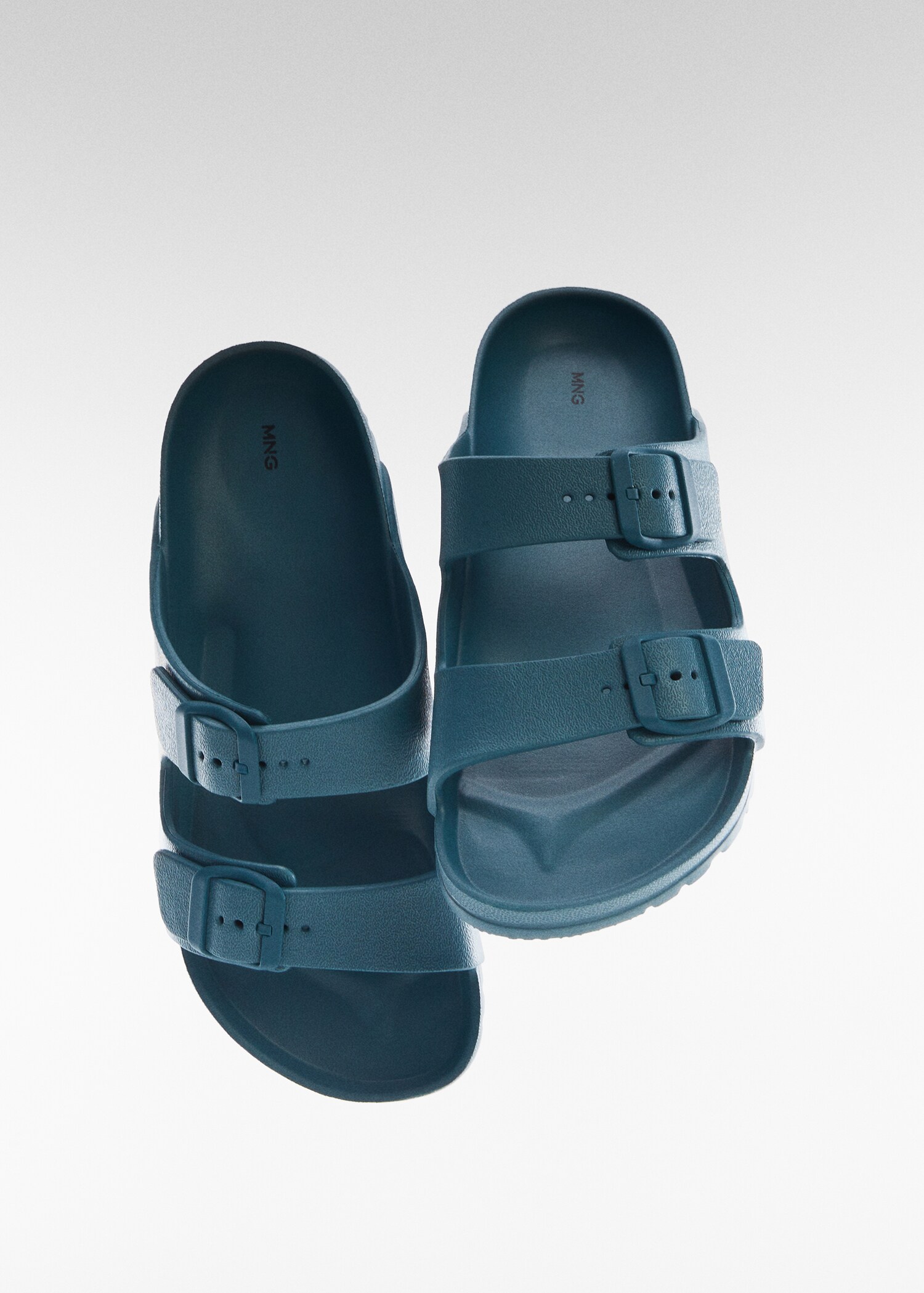 Flip flops buckles - Details of the article 5