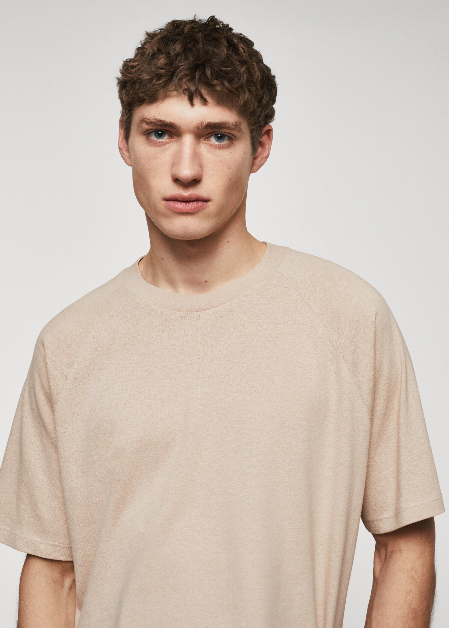 Textured cotton T-shirt - Details of the article 1