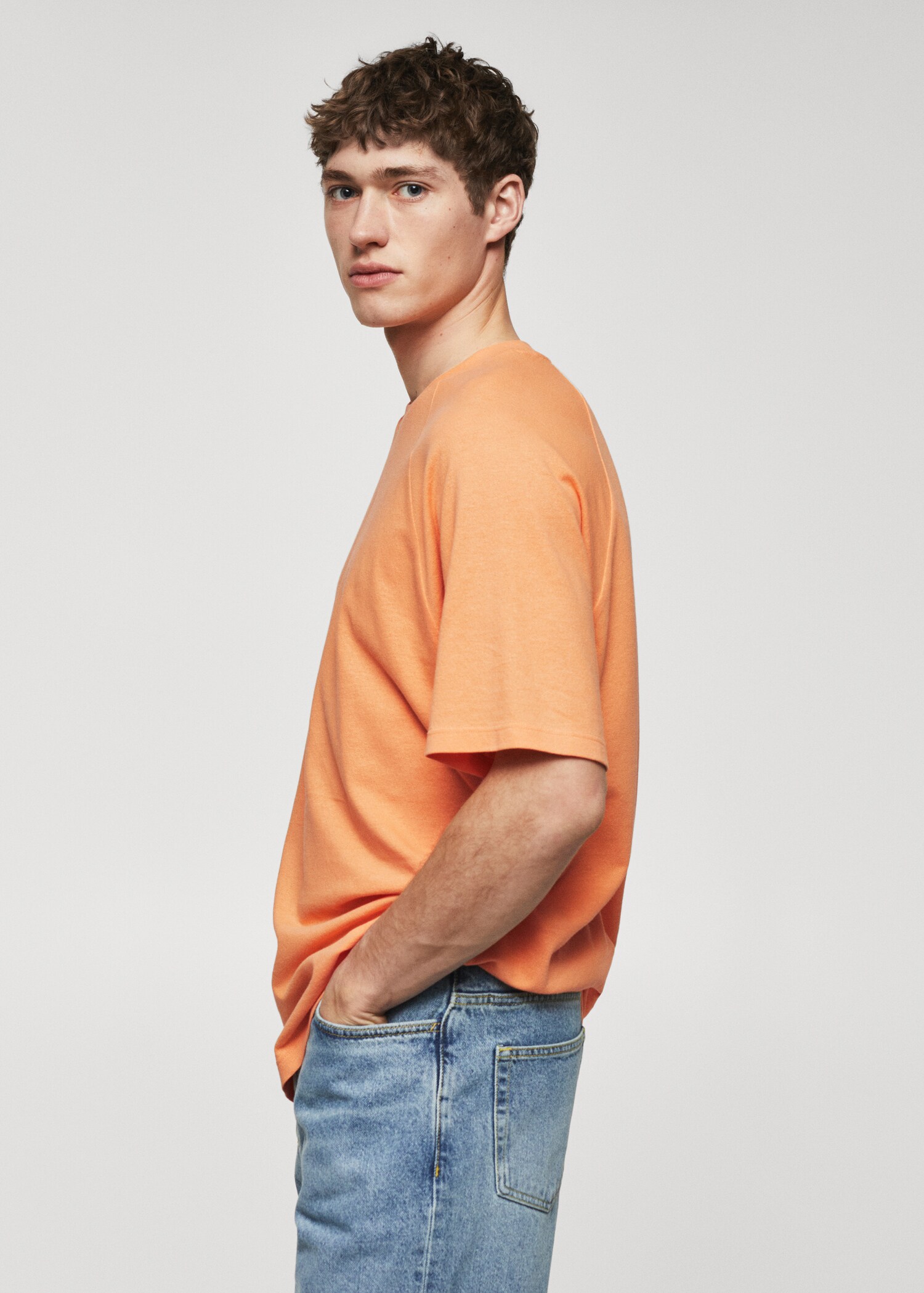 Textured cotton T-shirt - Details of the article 2