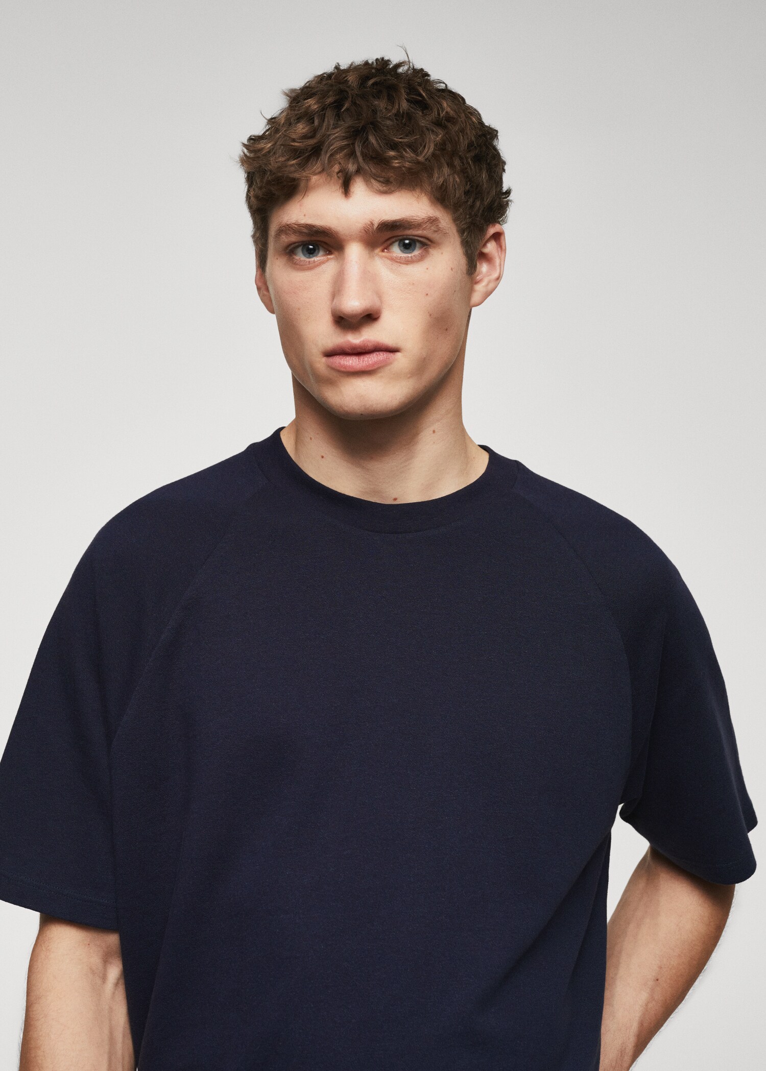 Textured cotton T-shirt - Details of the article 1
