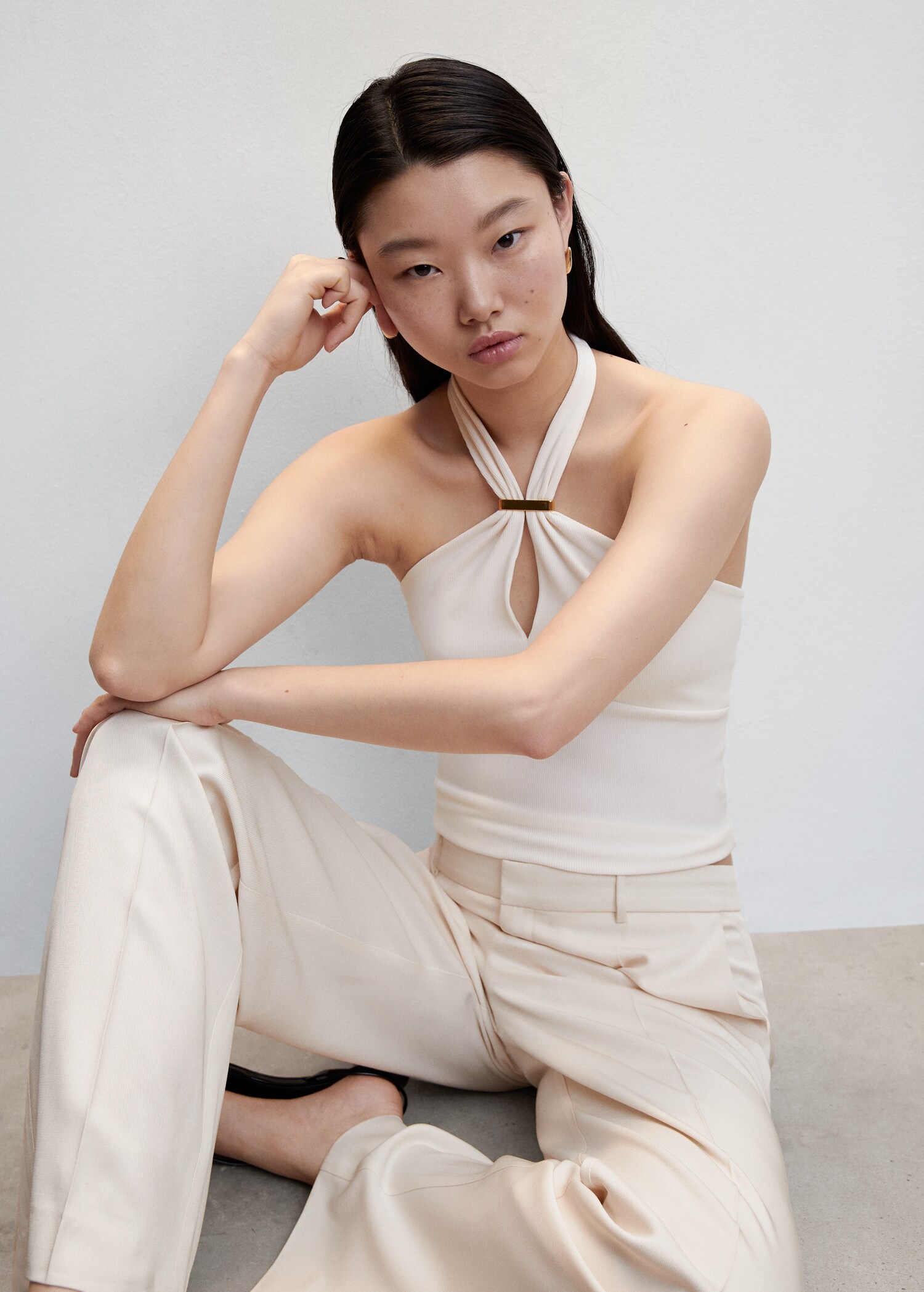 Halter top with metal detail - Details of the article 2