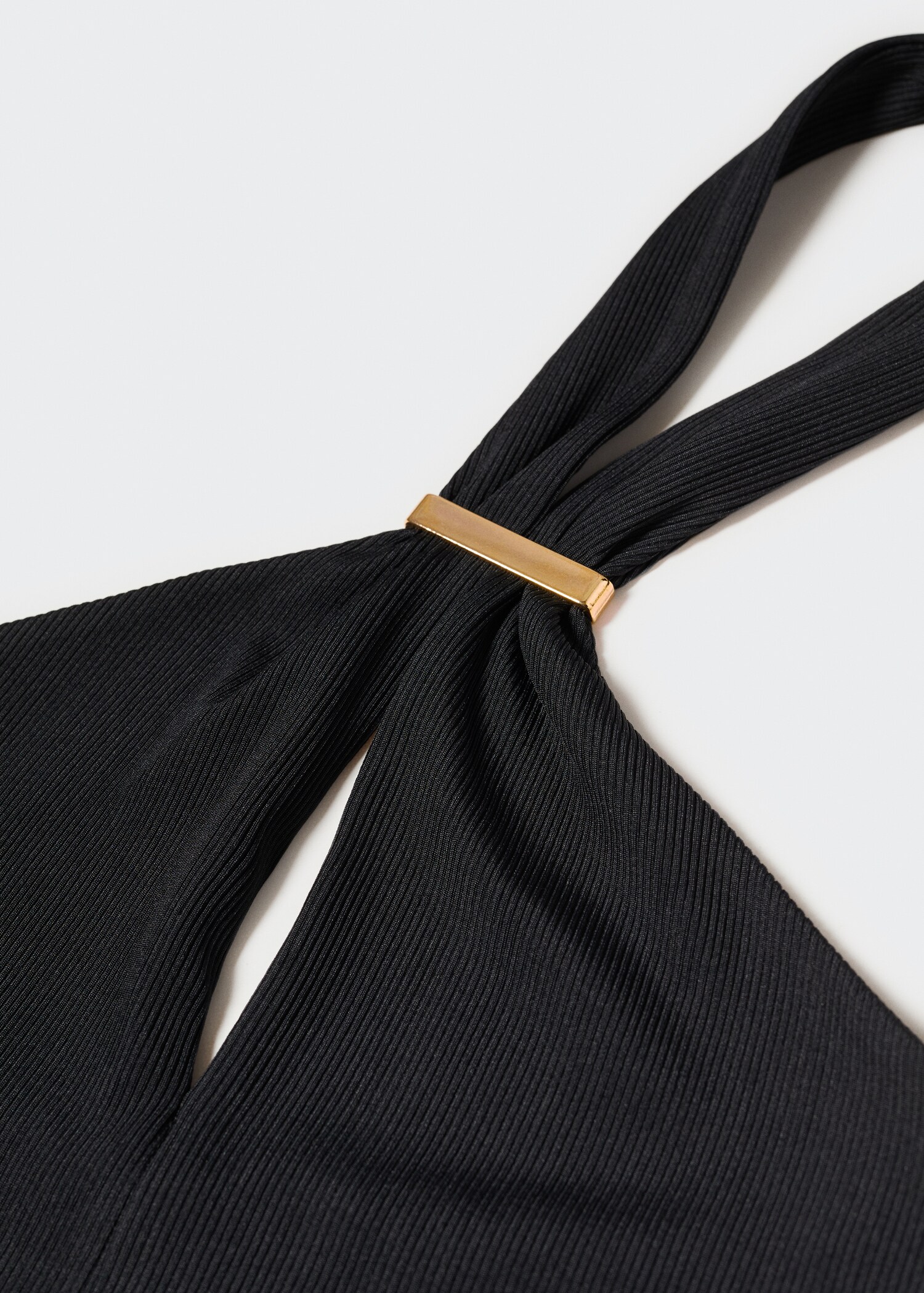 Halter top with metal detail - Details of the article 8
