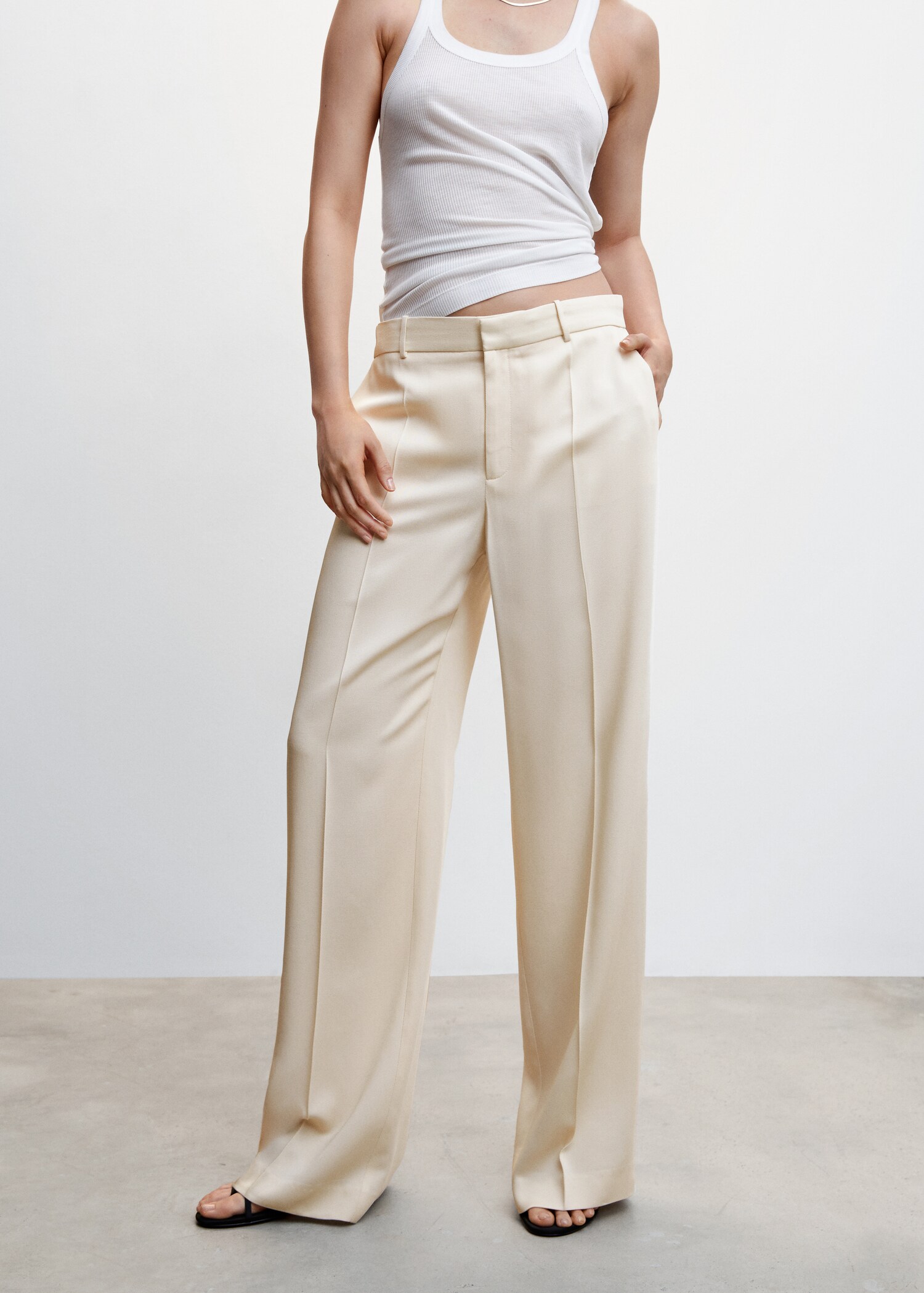Wideleg-Bundfaltenhose - Mittlere Ansicht