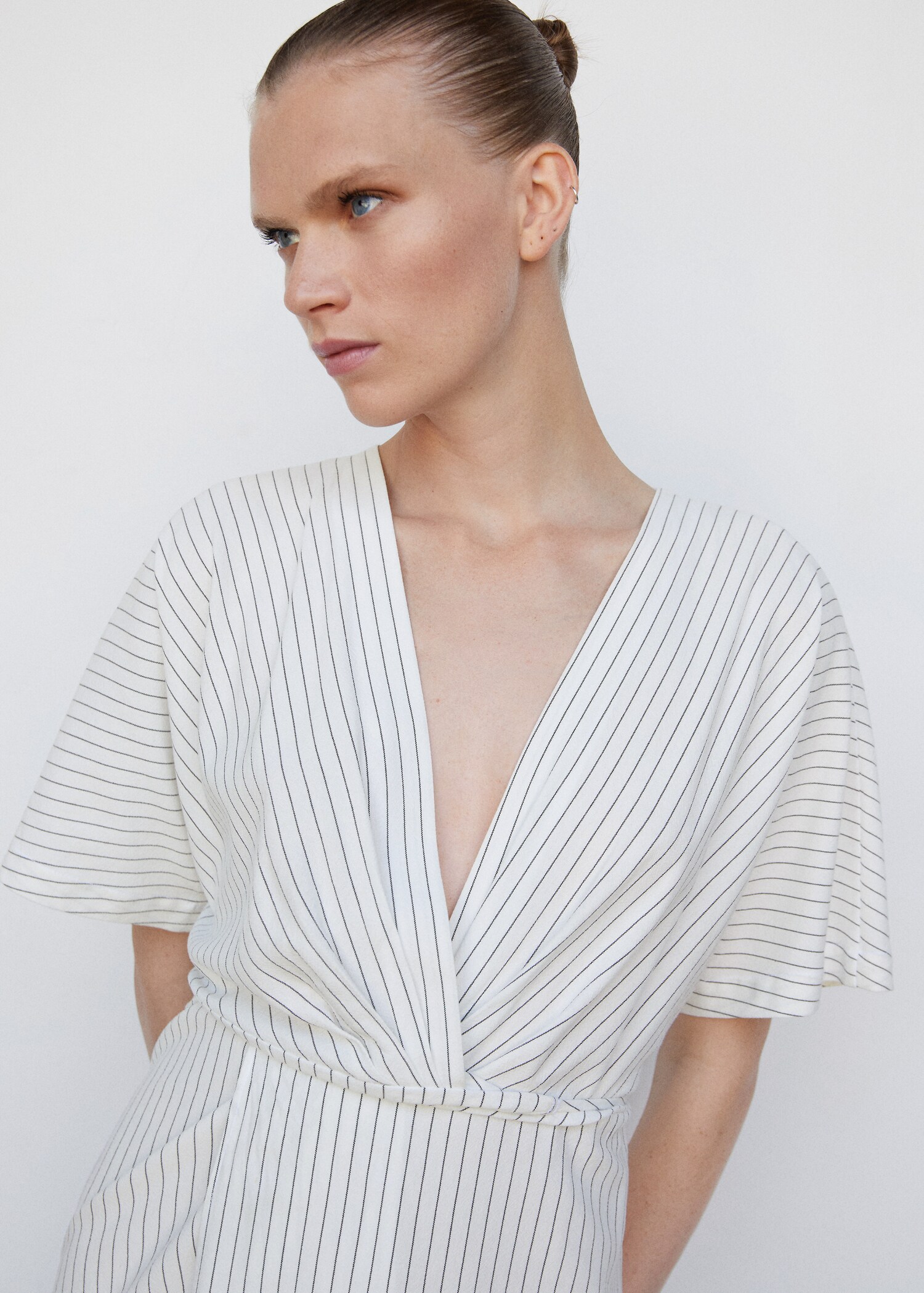 Striped wrap dress - Details of the article 1