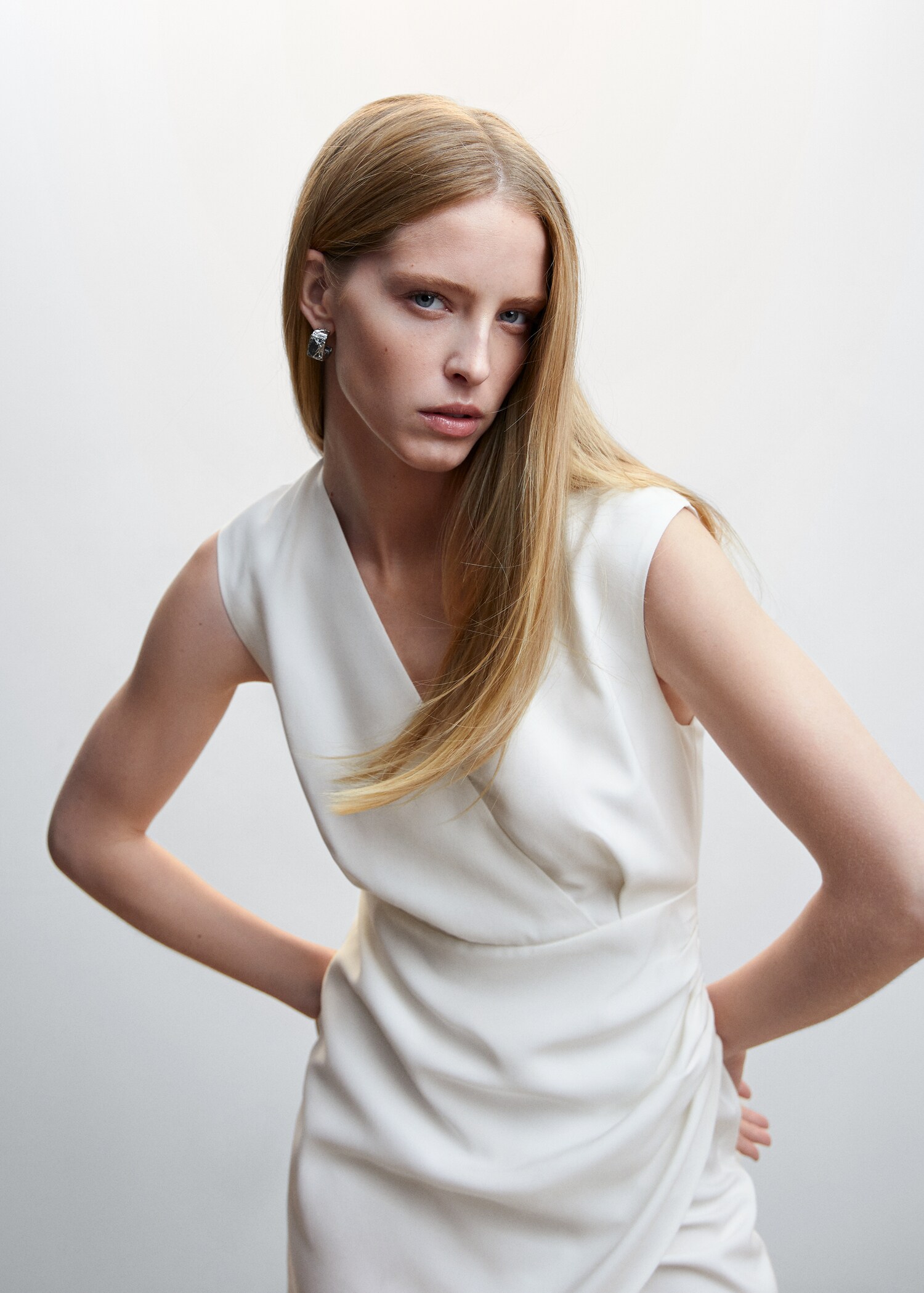 Draped detail dress - Details of the article 1