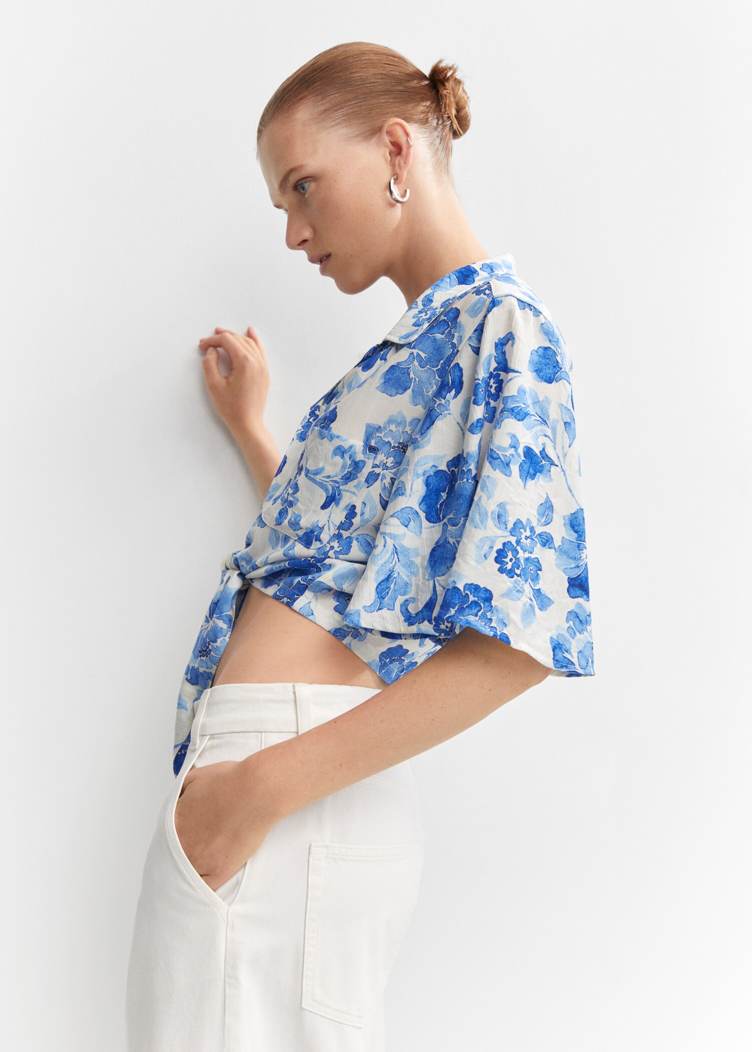 Floral shirt with knot - Details of the article 2