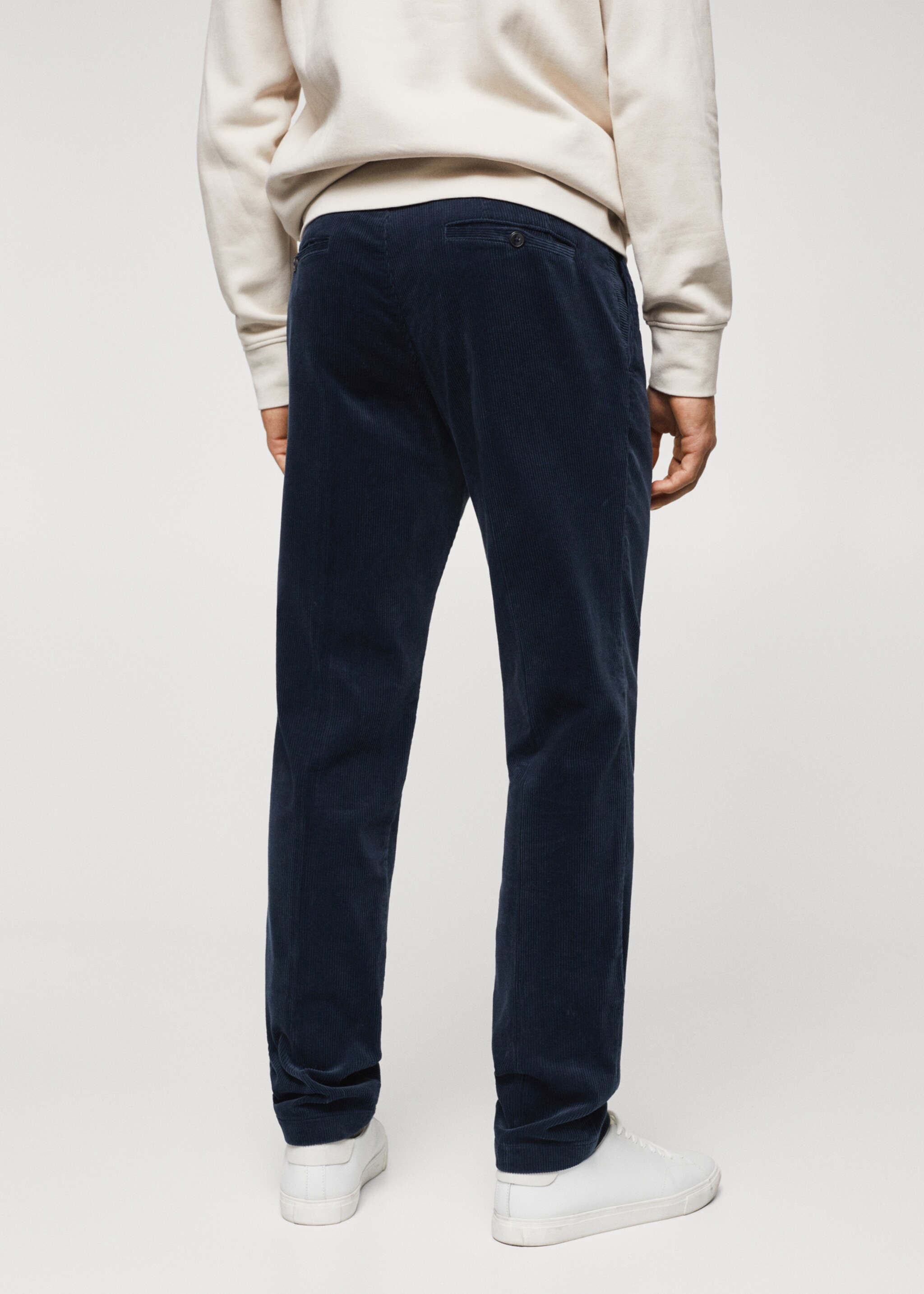 Pleated corduroy pants - Reverse of the article