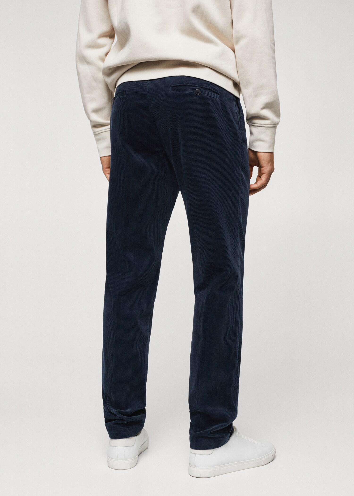 Pleated corduroy pants - Reverse of the article