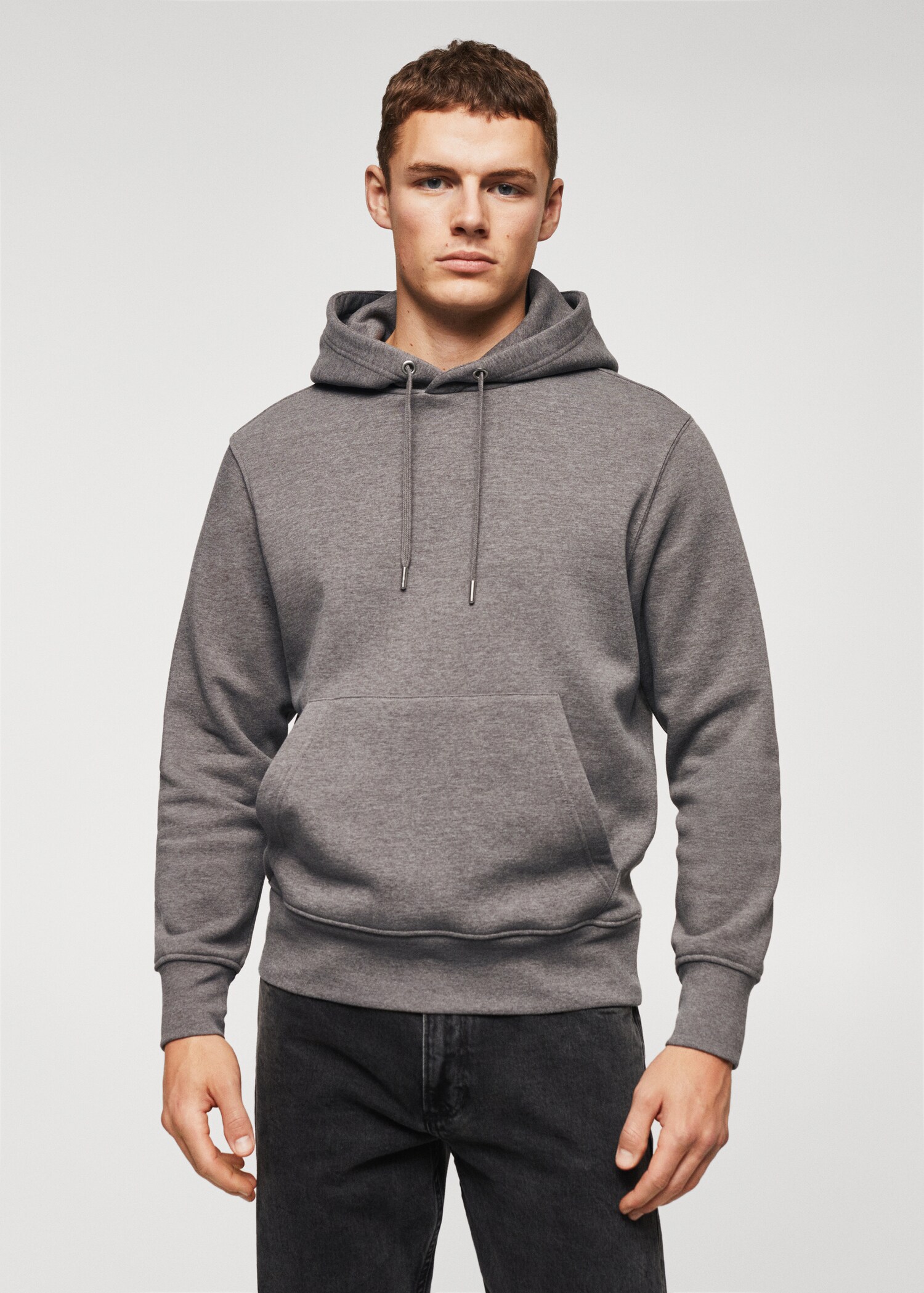 Sweater à capuche coton - Plan moyen