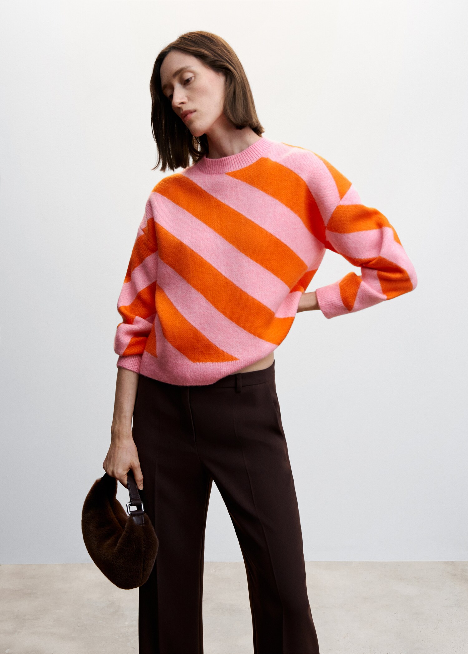 Round-neck striped sweater - Medium plane