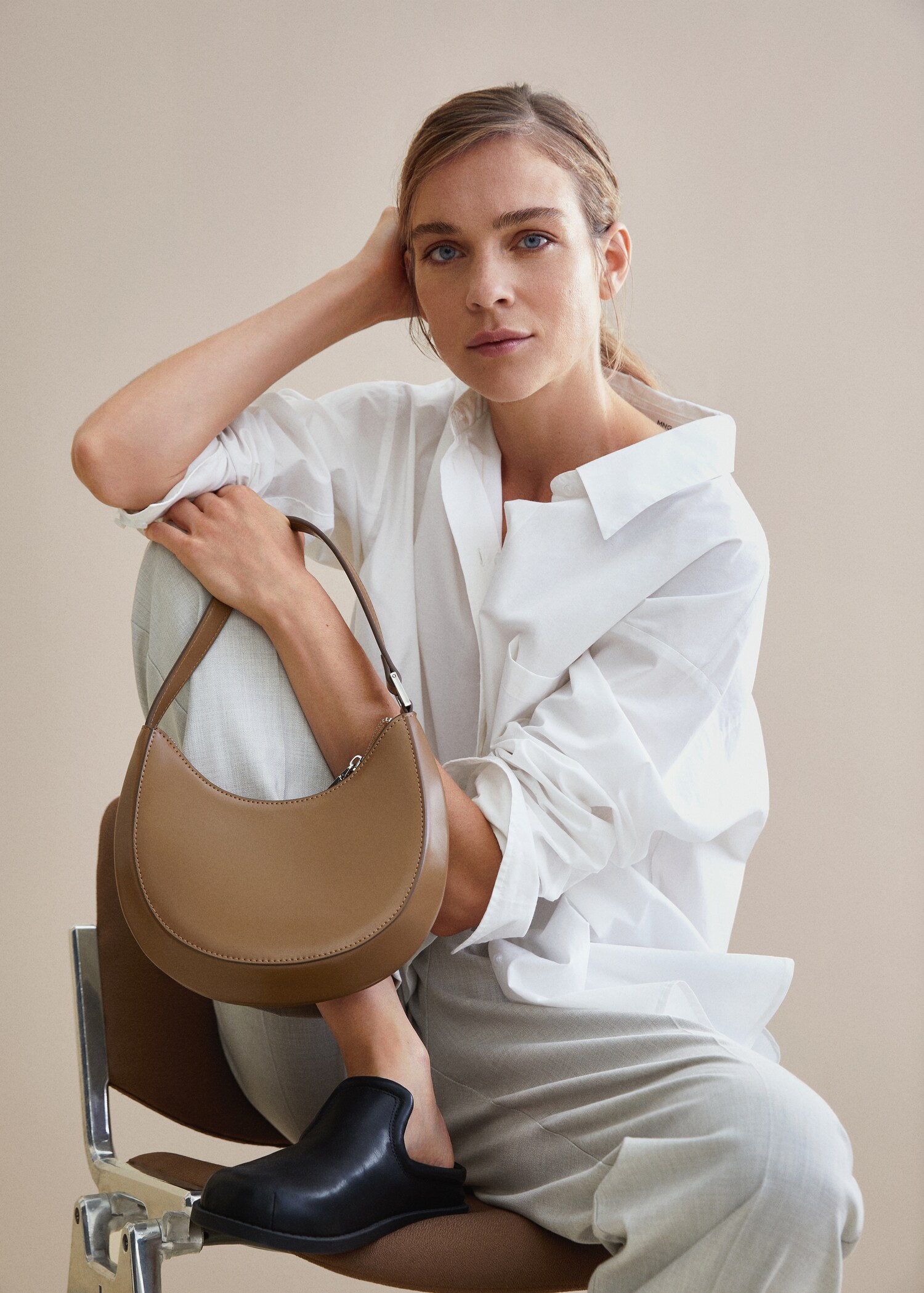 Bolso ovalado asa corta  - Detalle del artículo 9