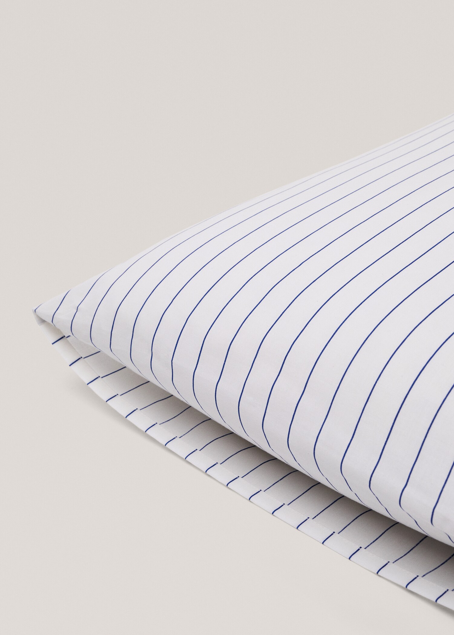 Striped print cushion cover 60x60cm (Pack of 2) - Details of the article 3