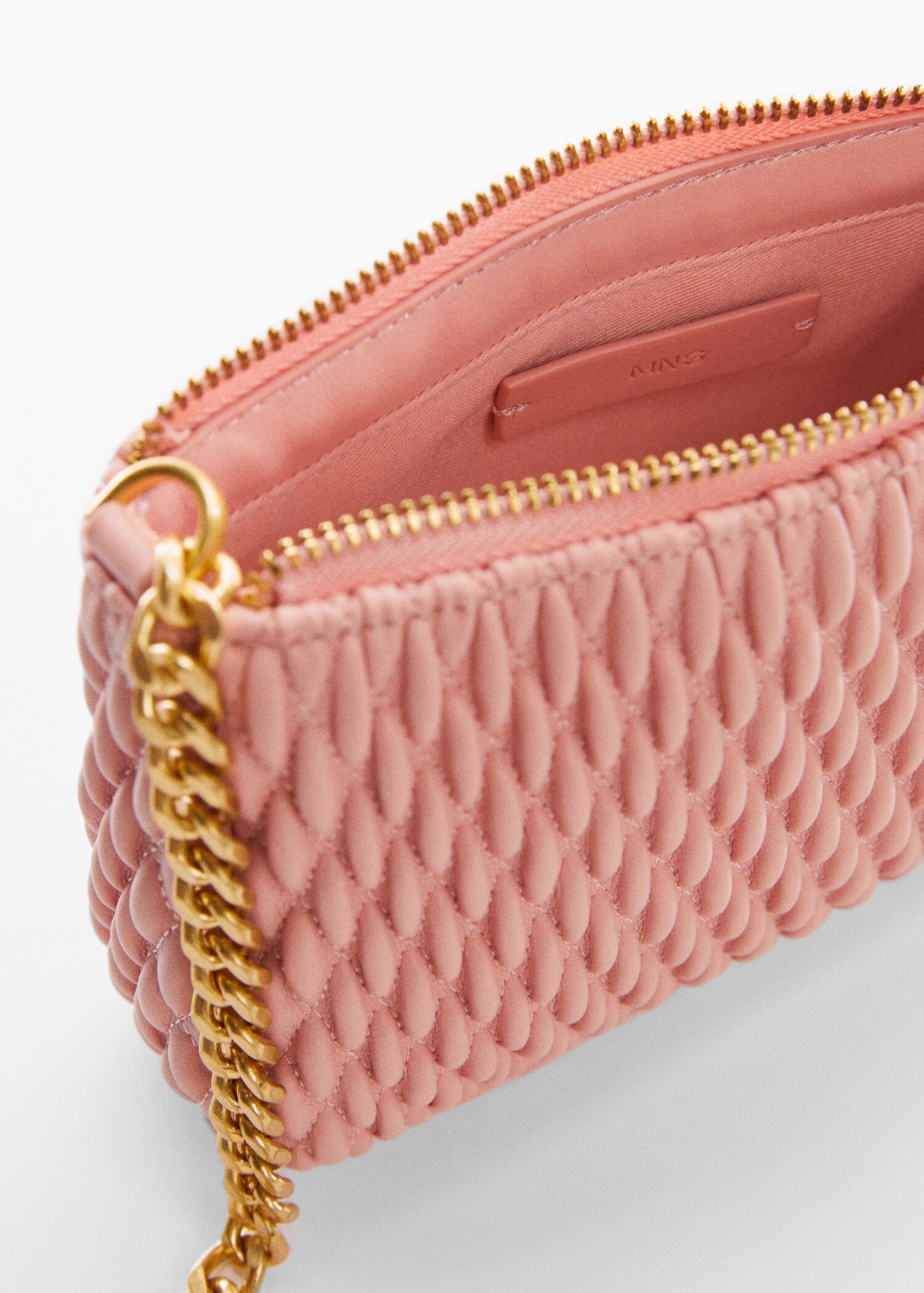 Textured shoulder bag - Details of the article 2