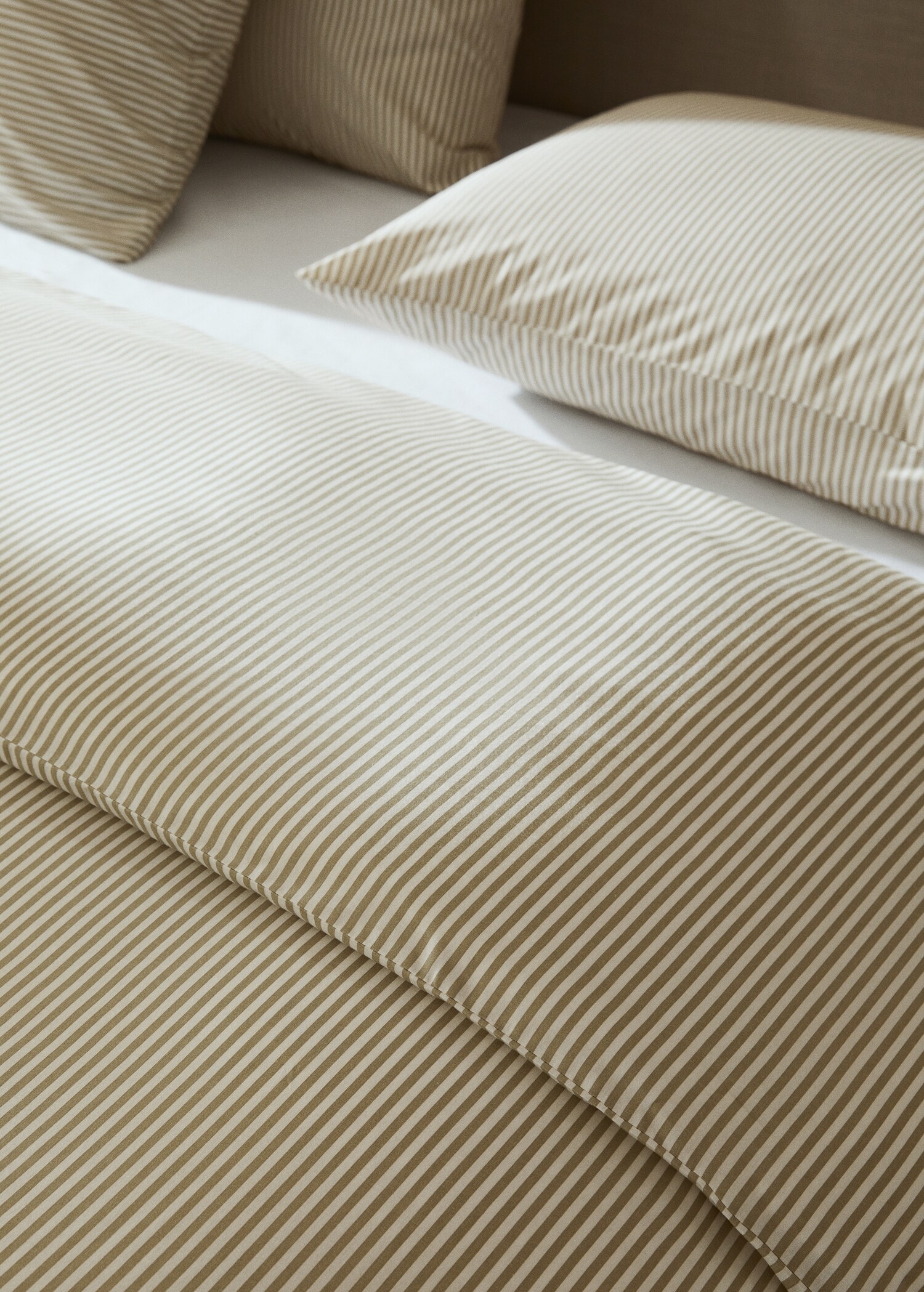 Striped duvet cover 60 in - Details of the article 8